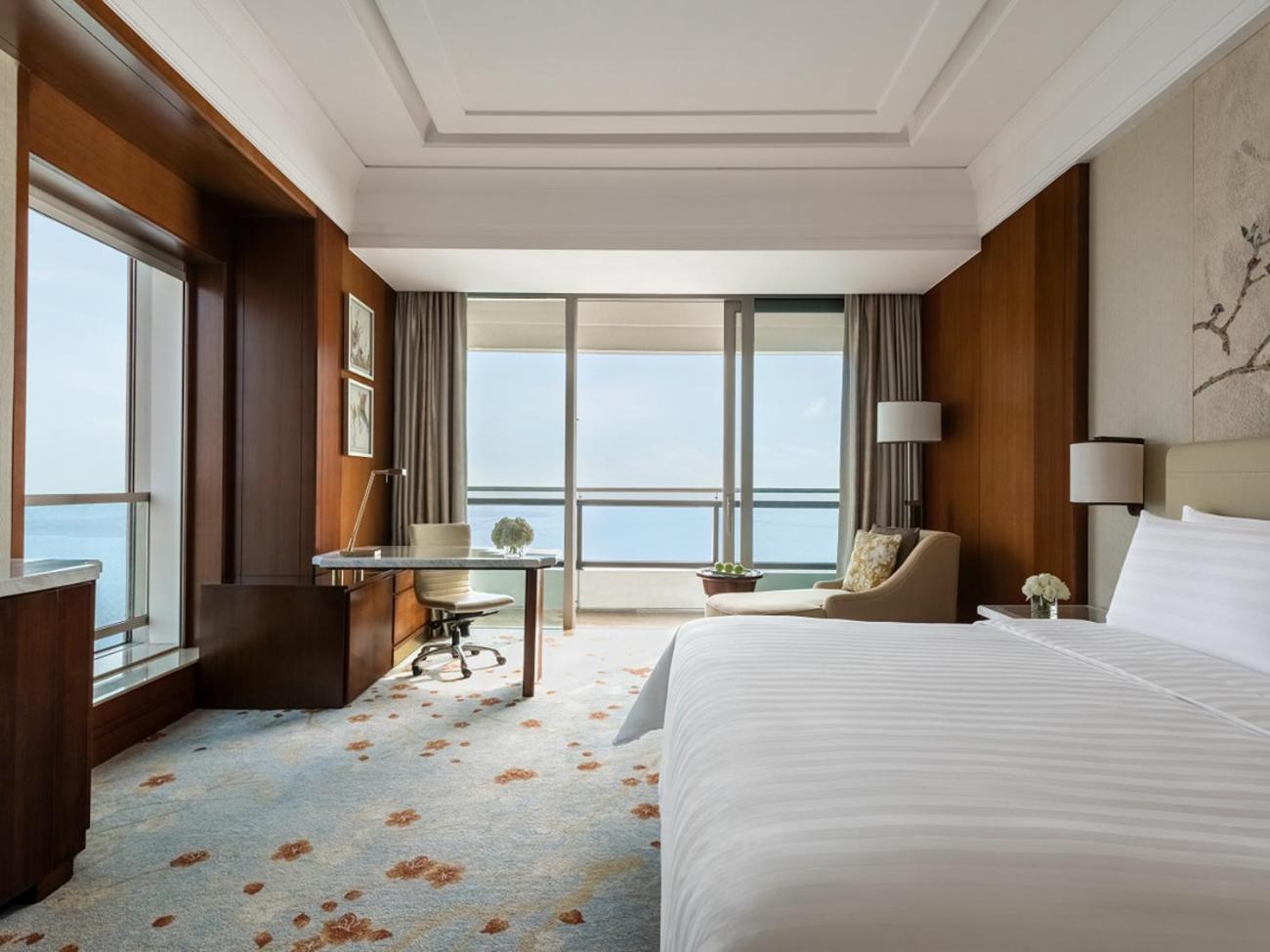 Executive Family King Room with Sea View photo 1