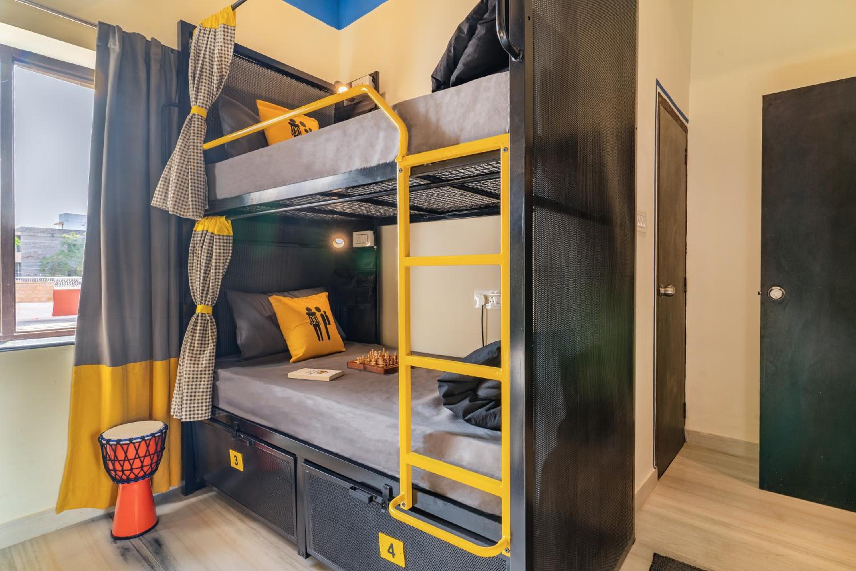 Bed in 4-Bed Mixed Dormitory Room photo 2