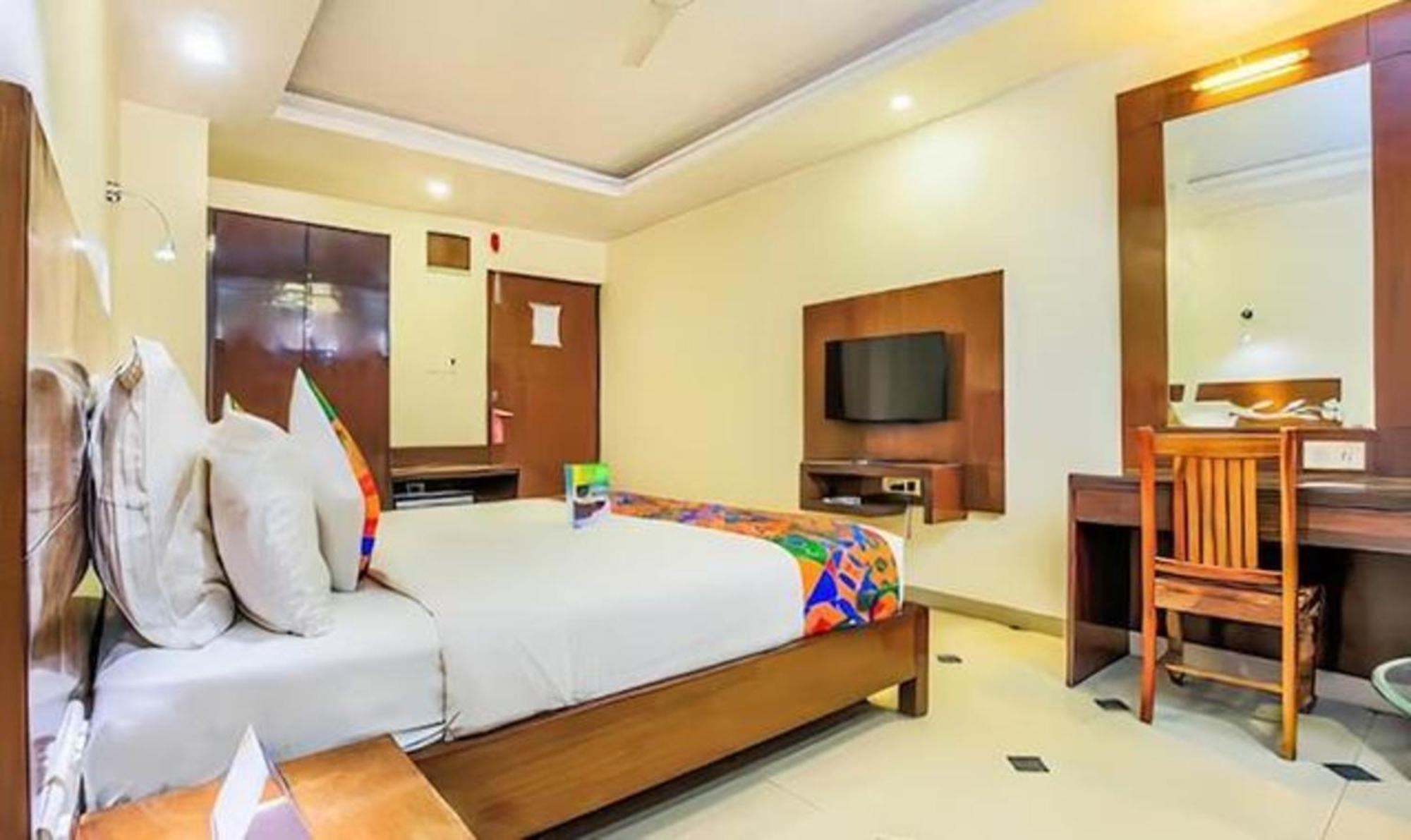 Deluxe Room - Photo 1