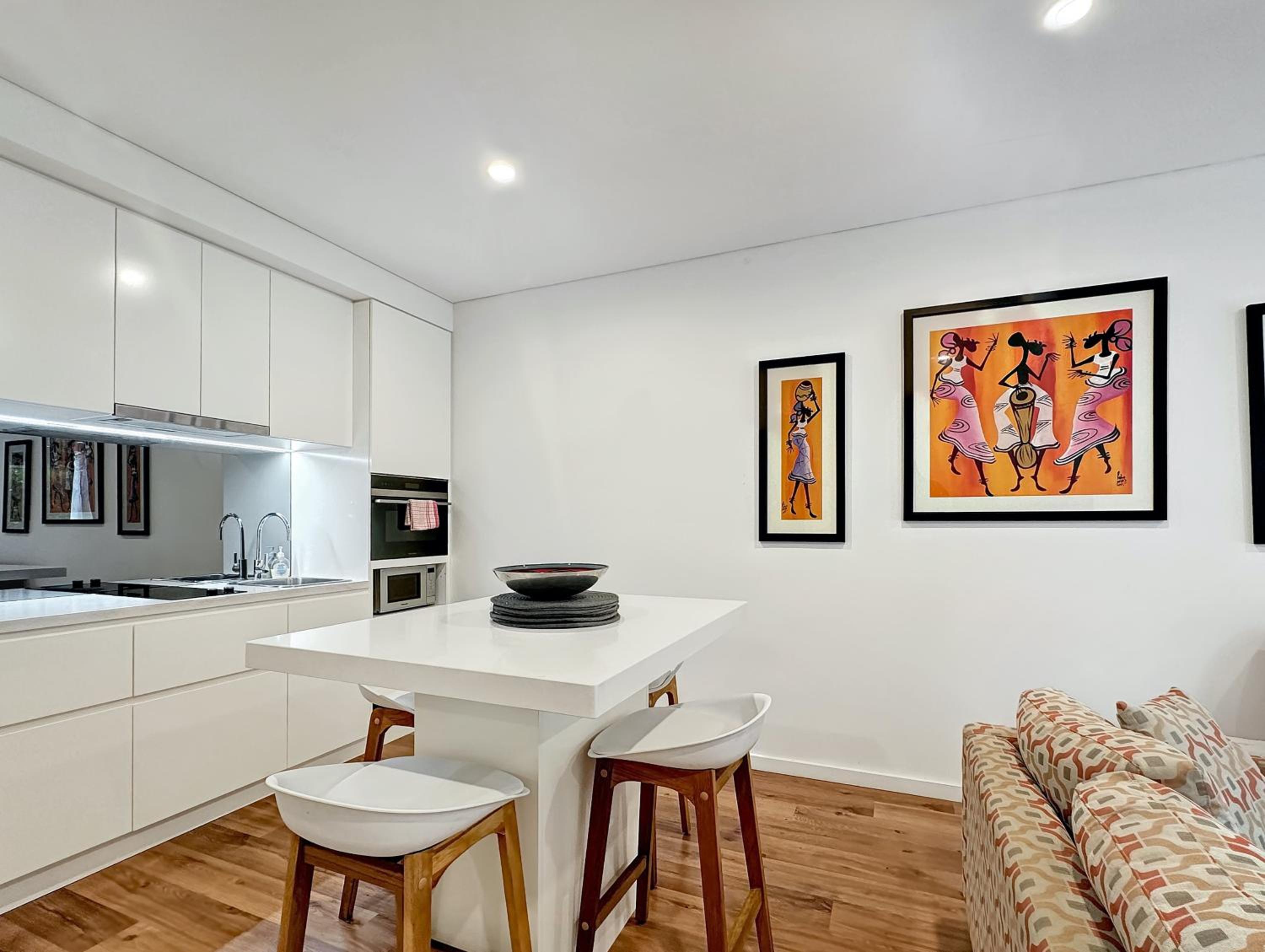 Apartment photo 2