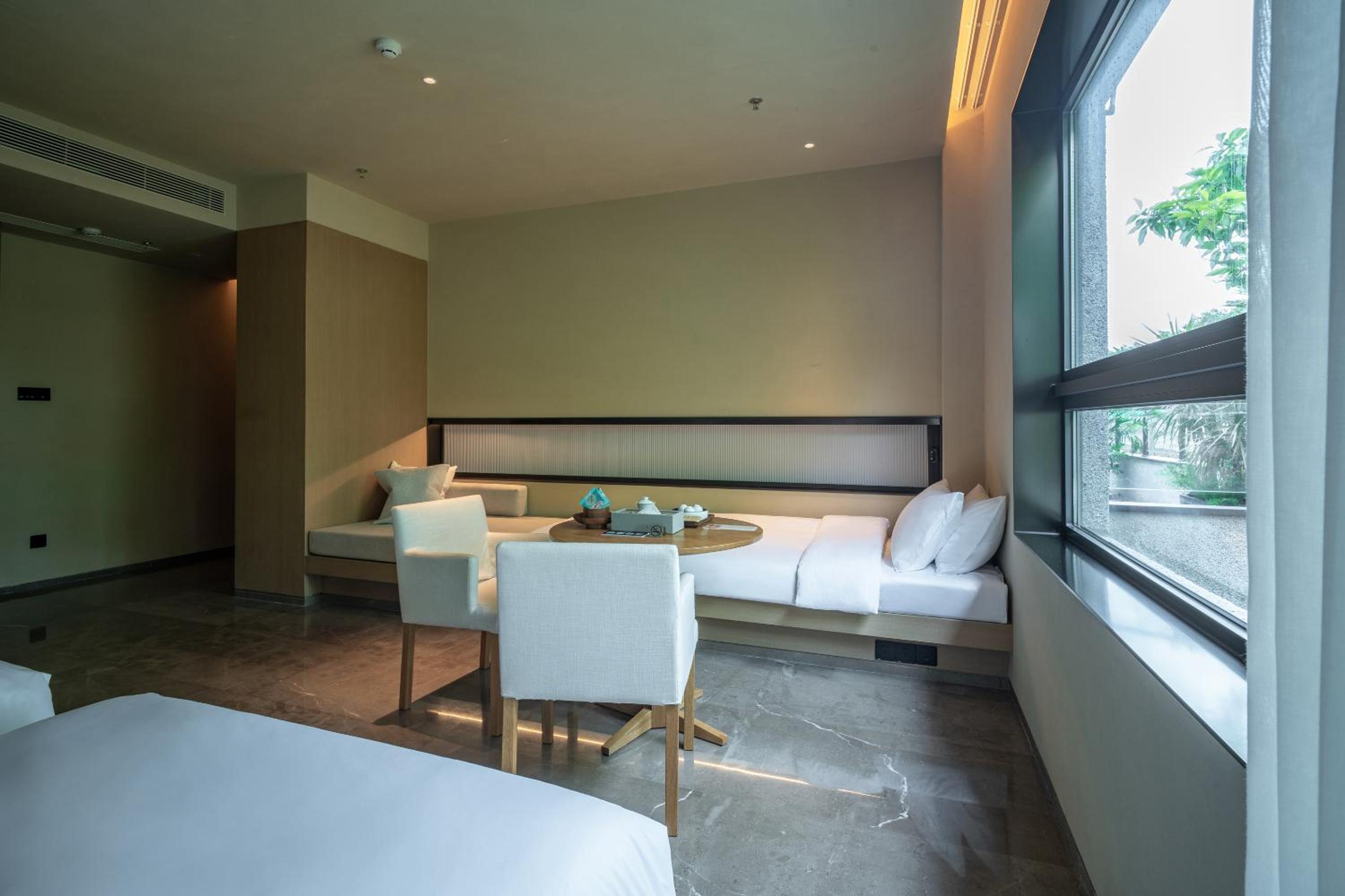 Courtyard Twin Room photo 3