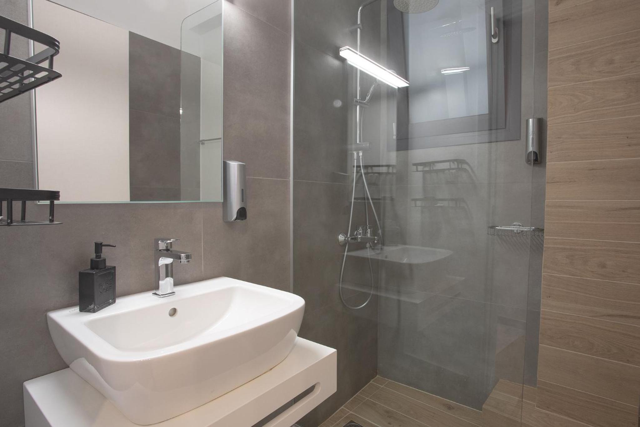 Standard Apartment - Photo 7