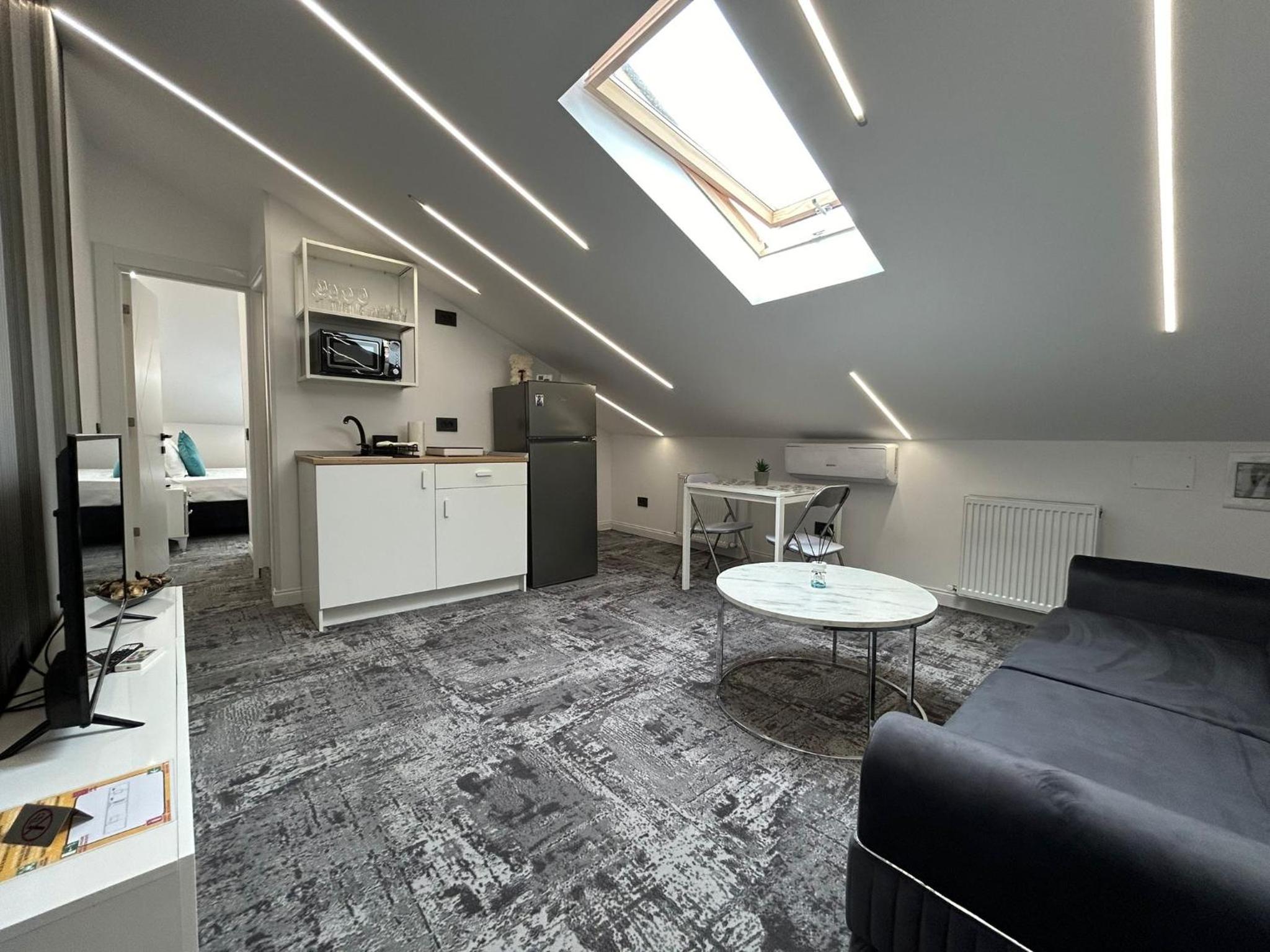 Deluxe Family Room photo 3