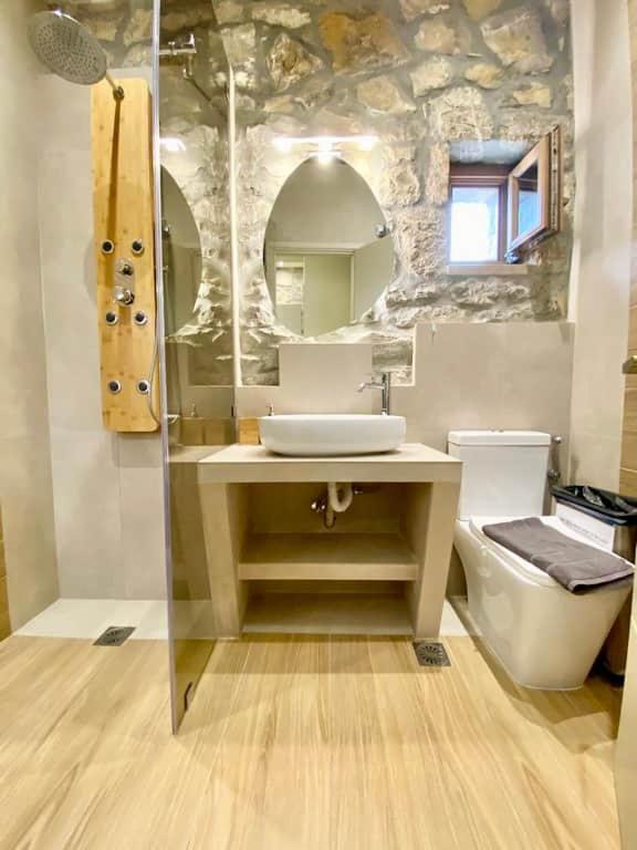 Three-Bedroom Villa photo 2