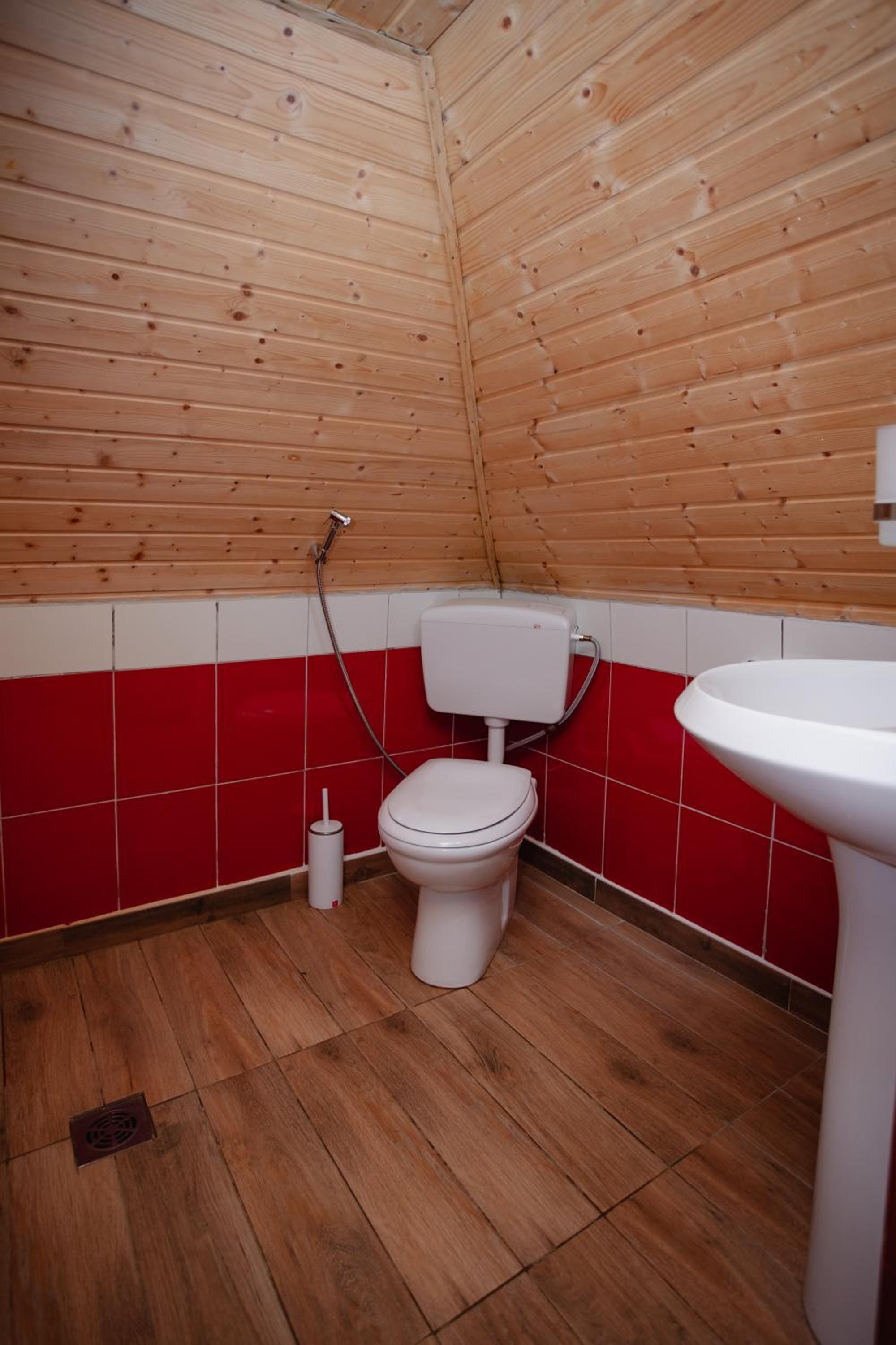 Budget Double Room photo 3