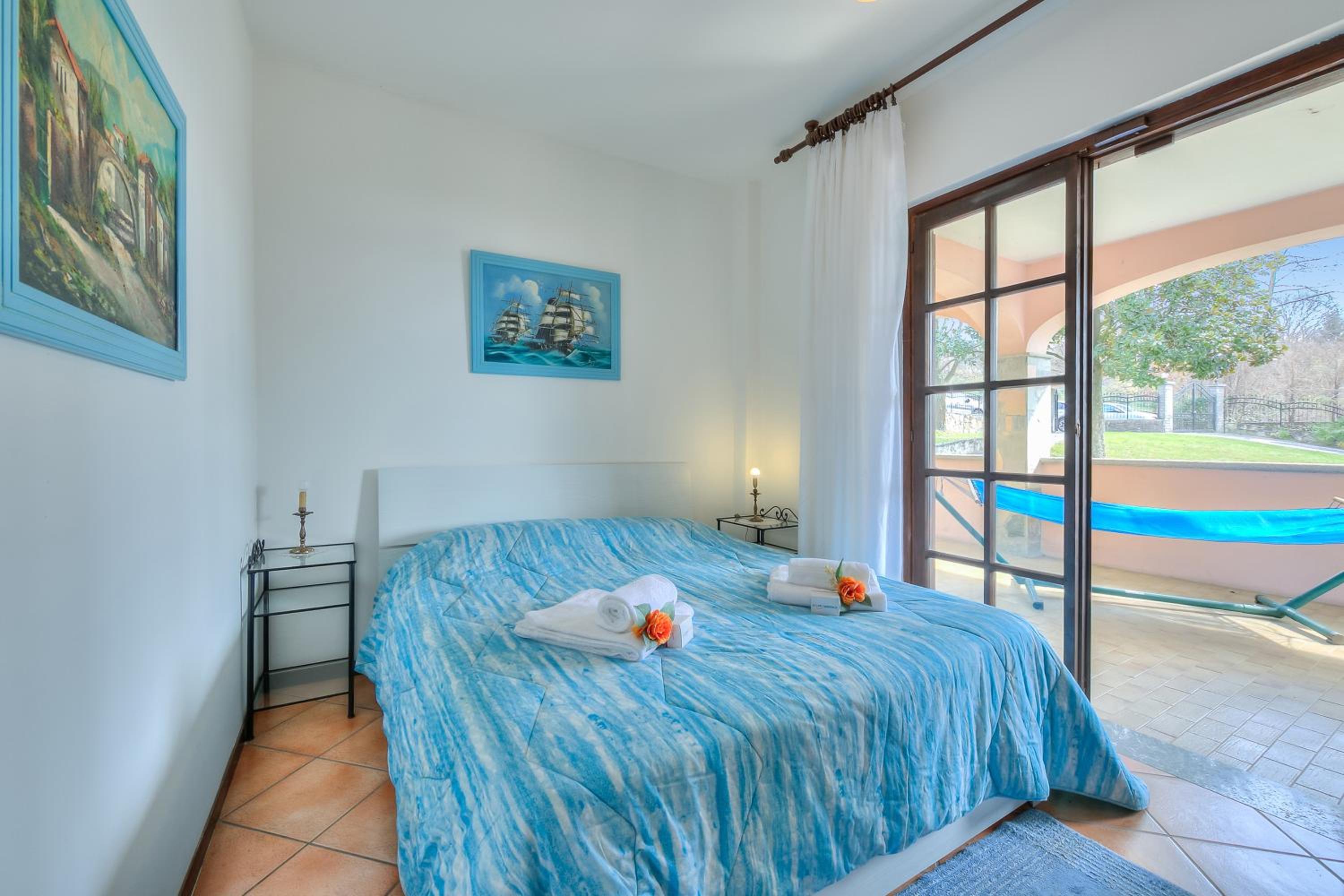 One-Bedroom House