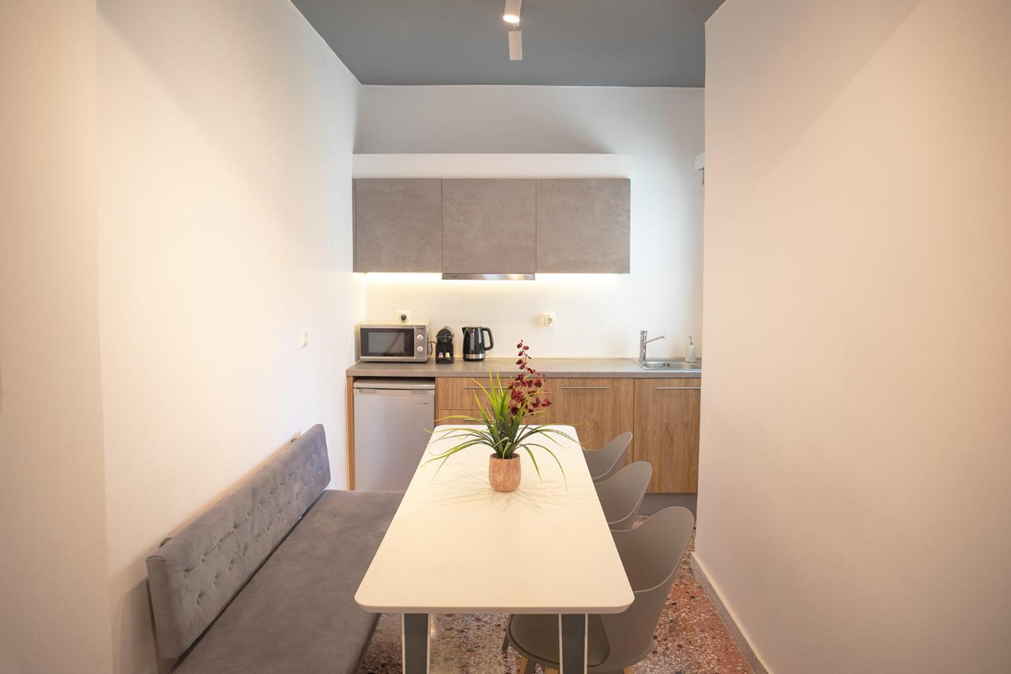 Two-Bedroom Apartment - Photo 7