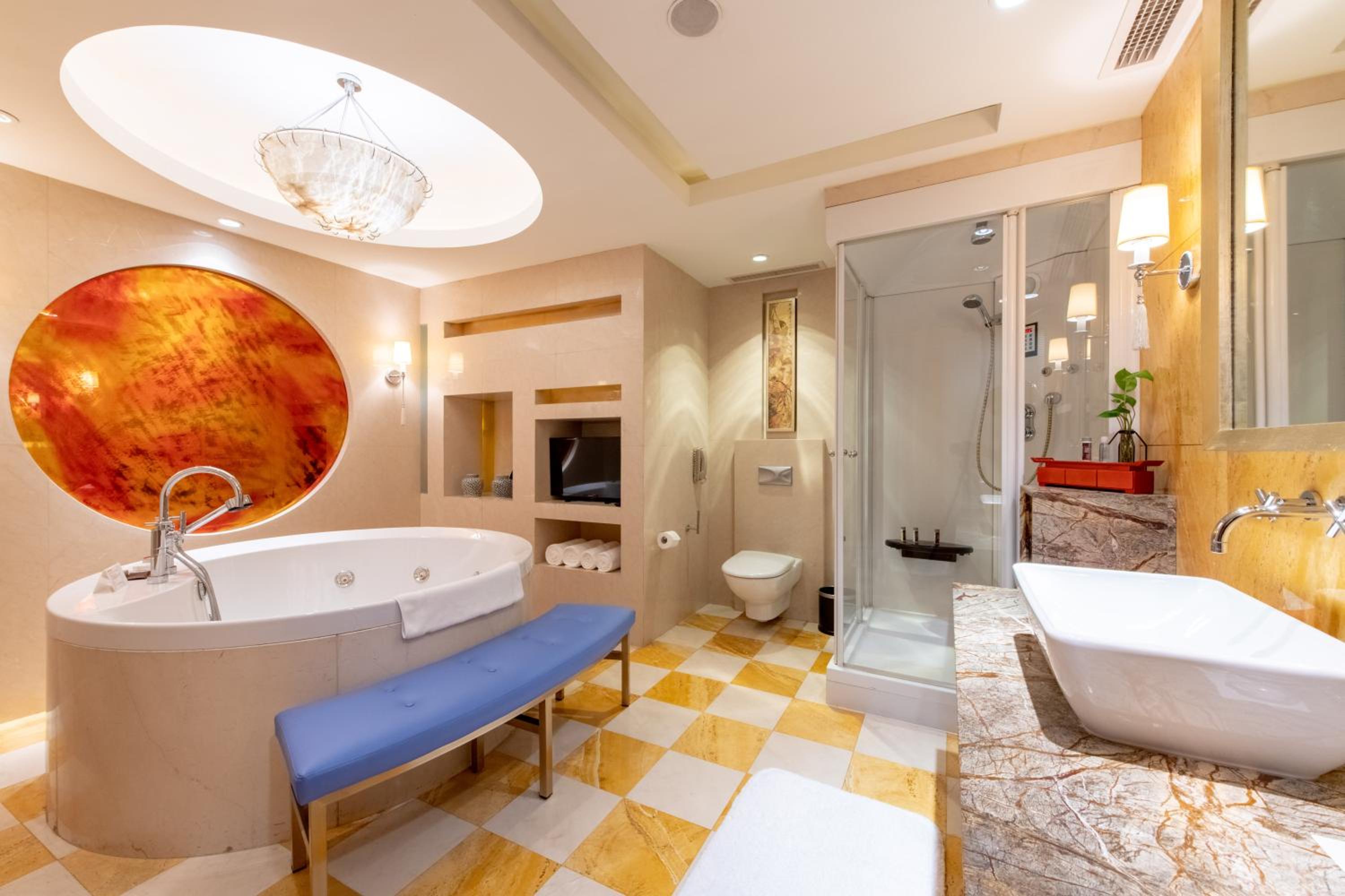 Presidential Suite photo 2