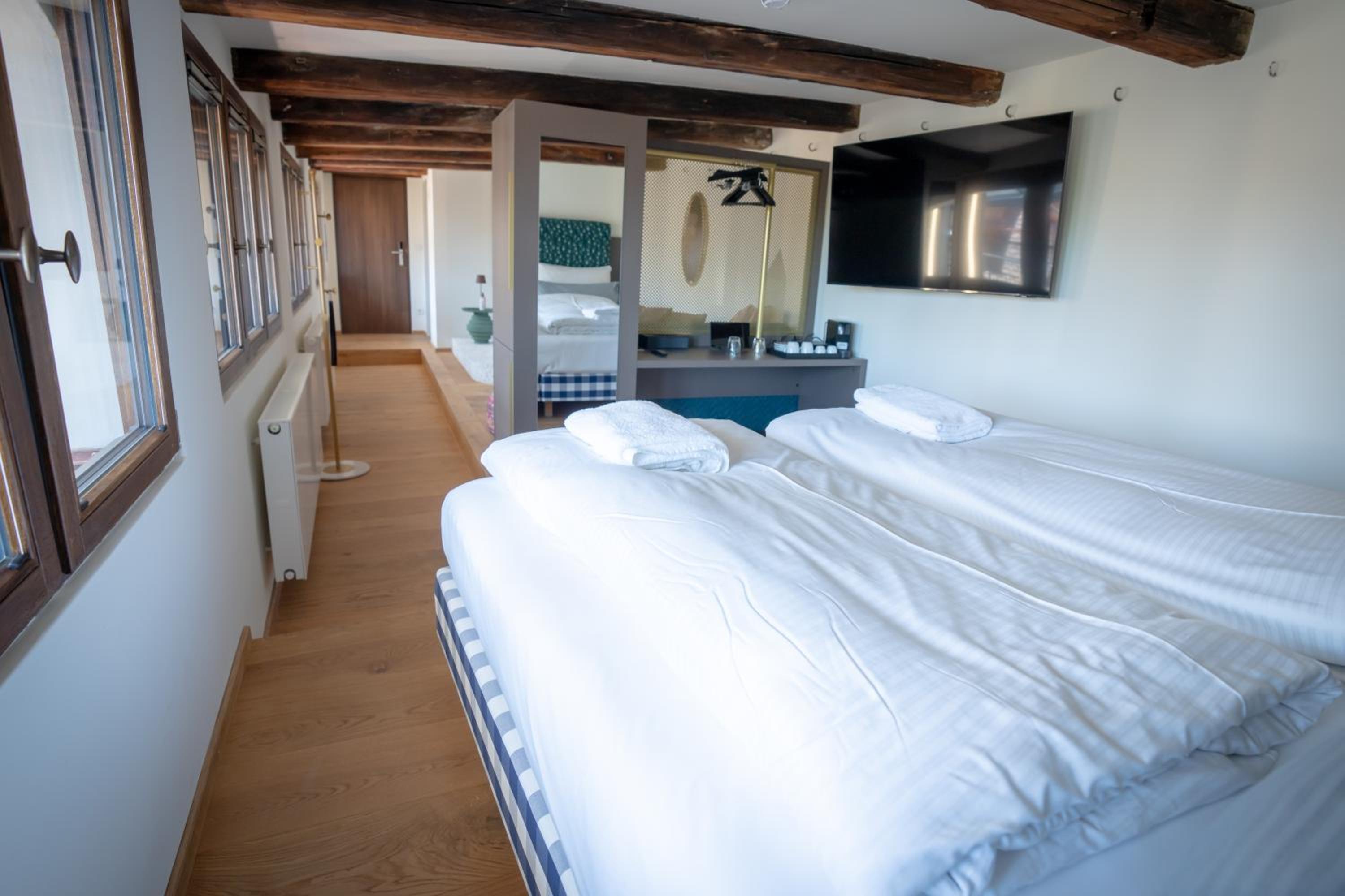 Suite Suite