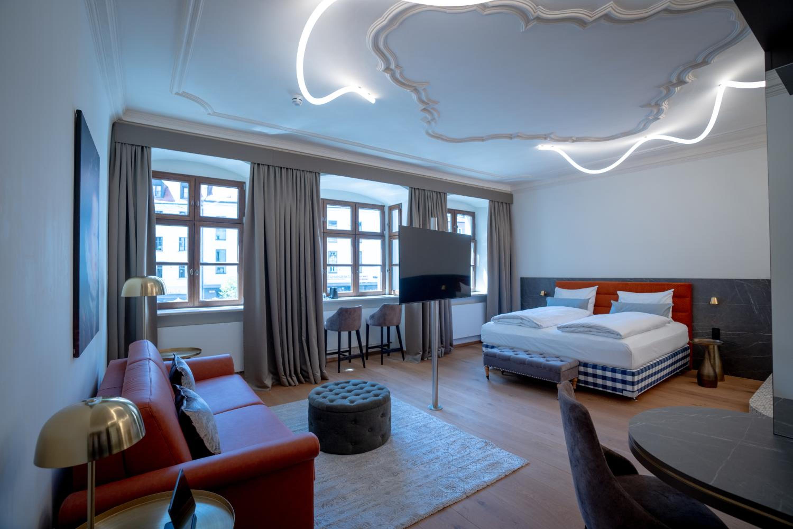 Suite Suite