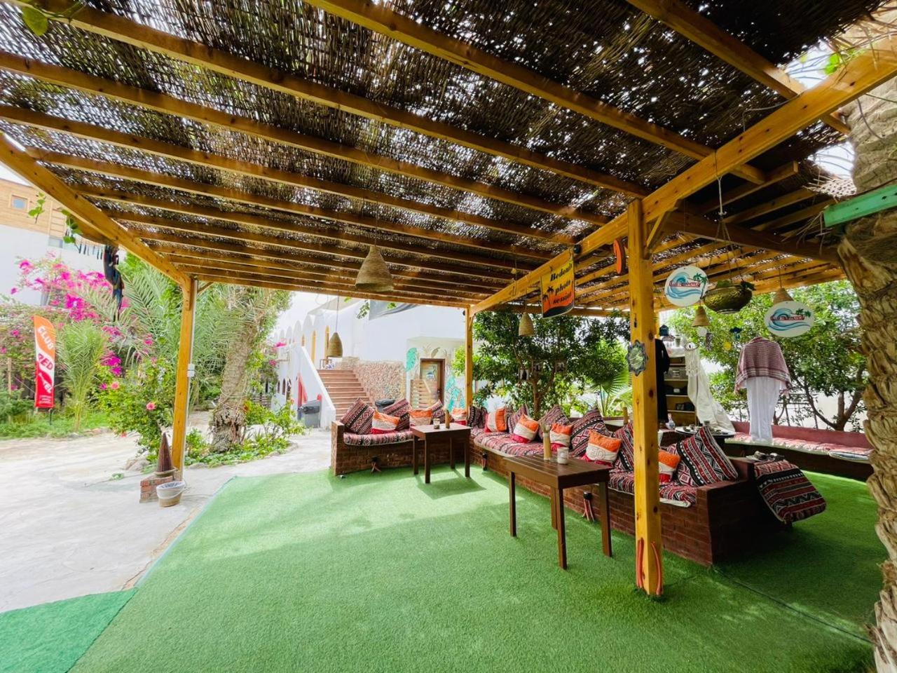 Bungalow with Sea View photo 3