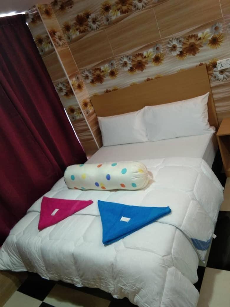 Double Room - Photo 7
