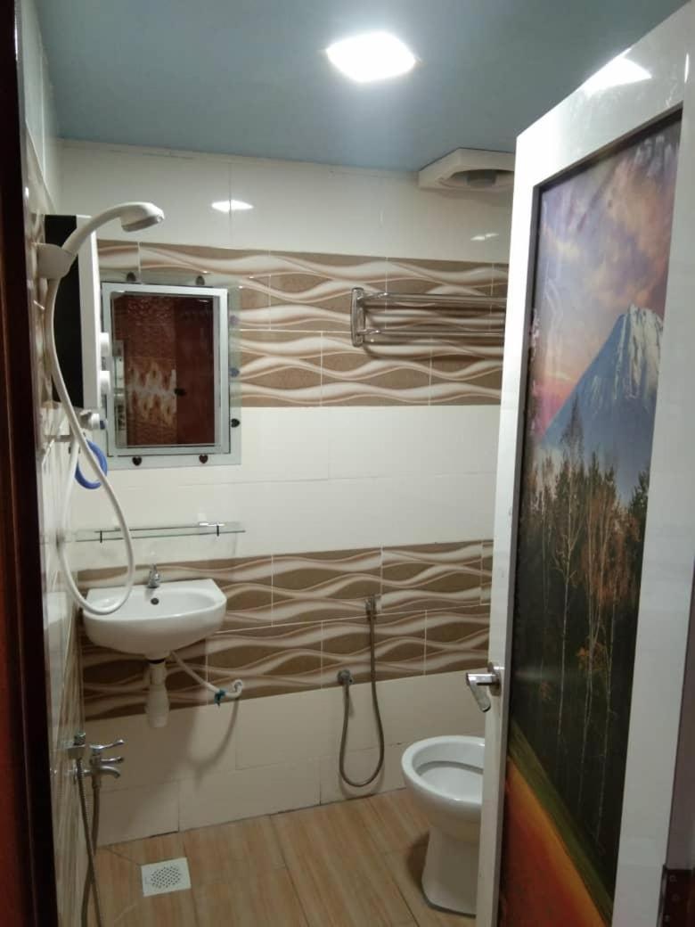 Double Room - Photo 5