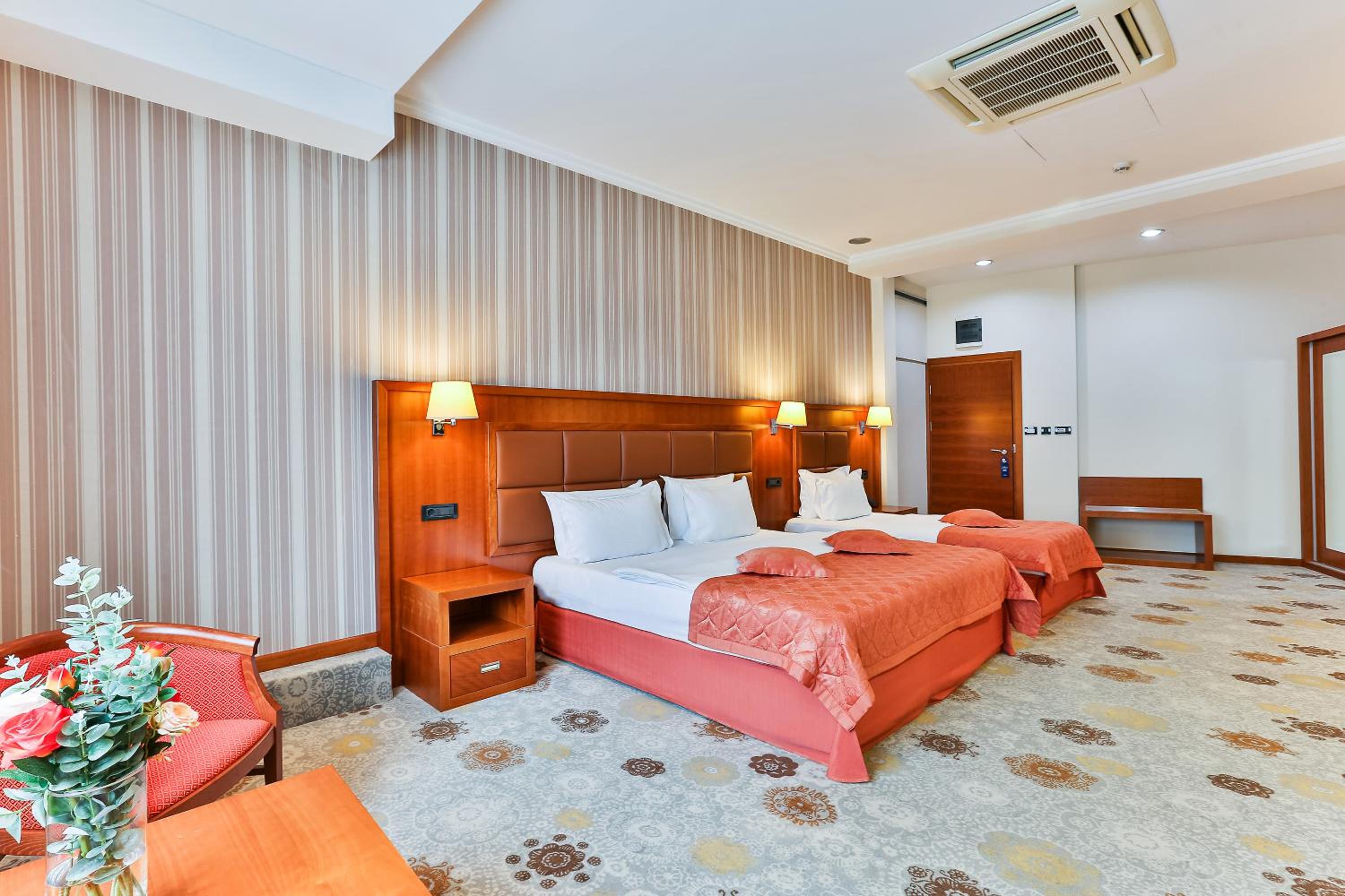 Triple Room photo 2