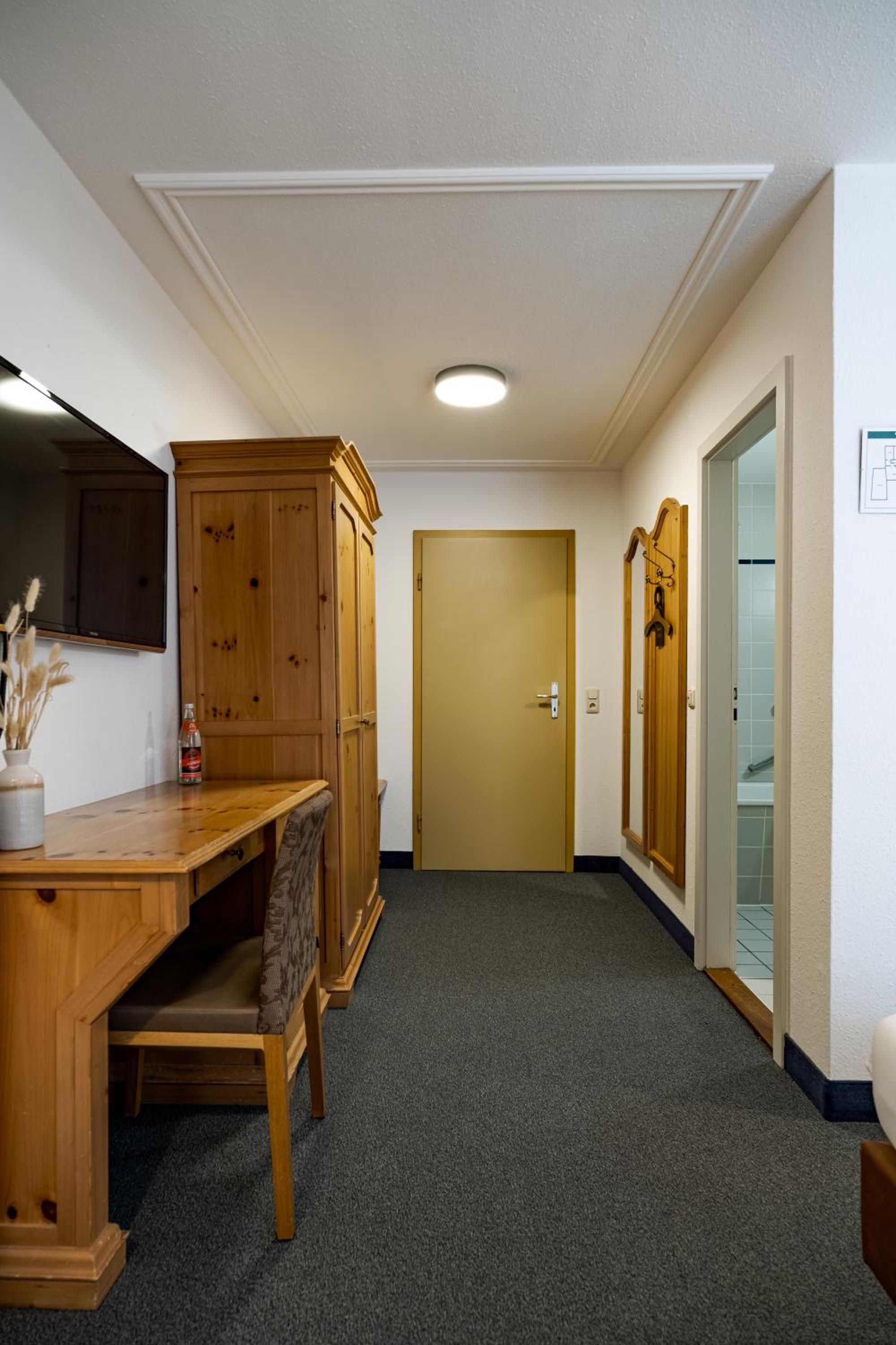 Small Double Room photo 3