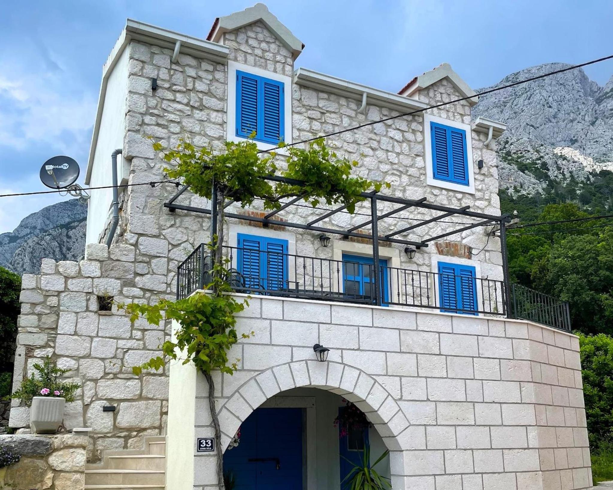 Villa with Private Pool photo 2