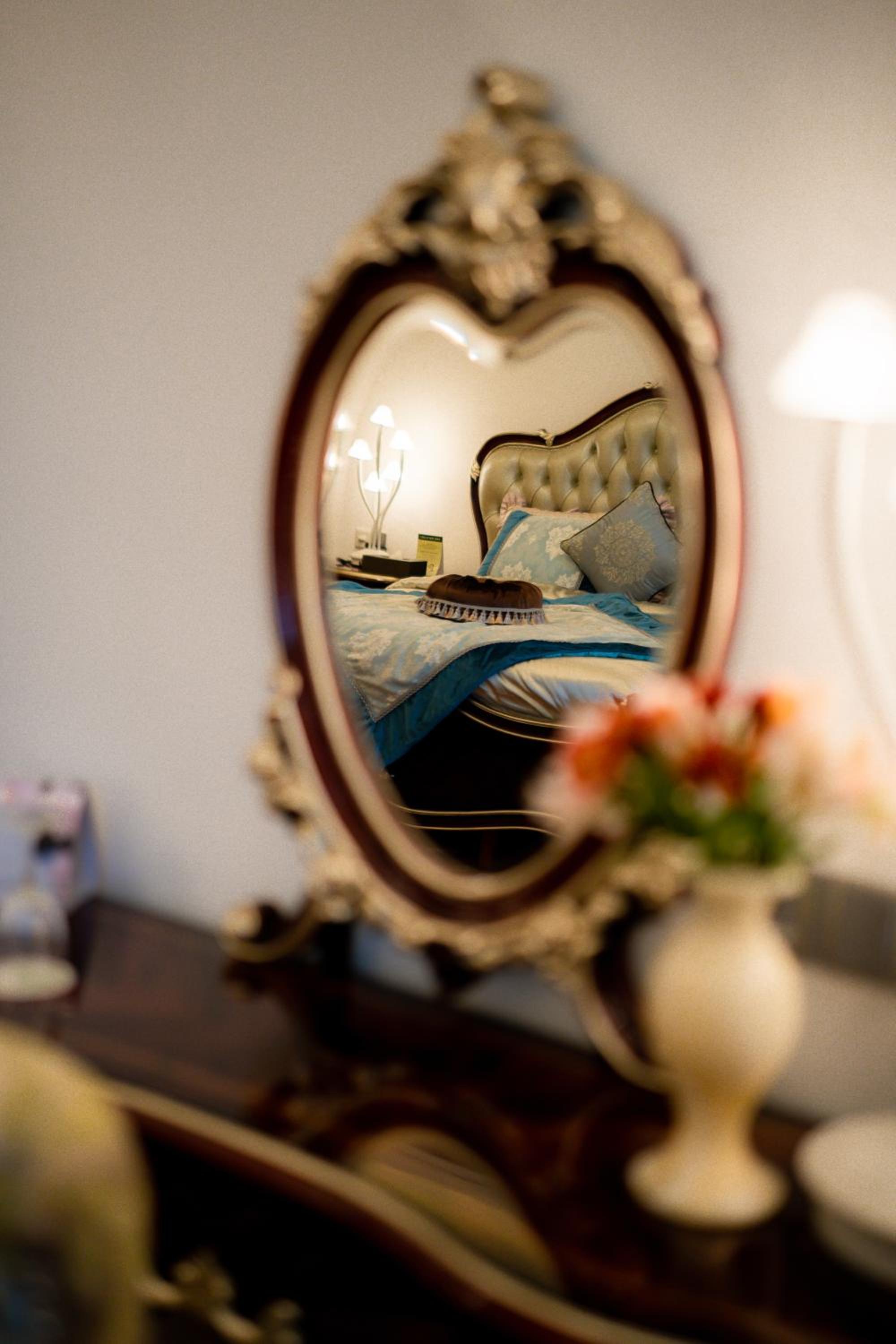 Royal Suite with Jacuzzi photo 3