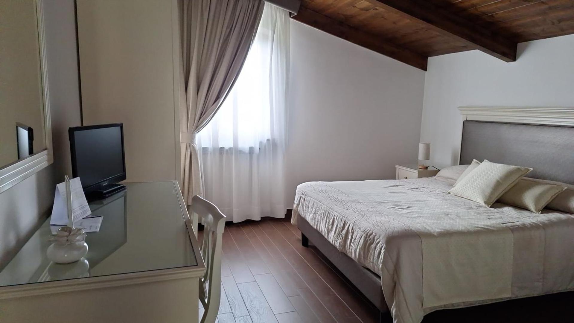 Deluxe Double Room with Sea View