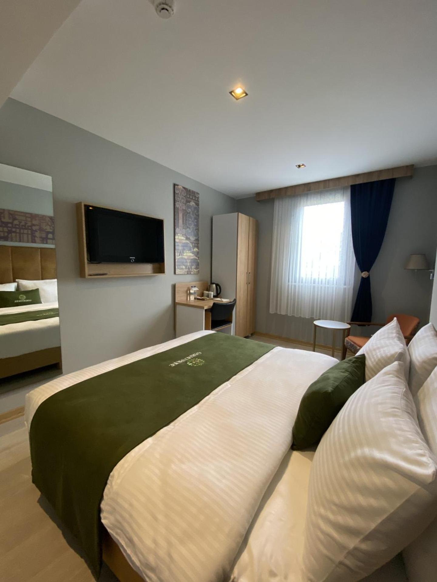 Deluxe Double Room - Photo 2