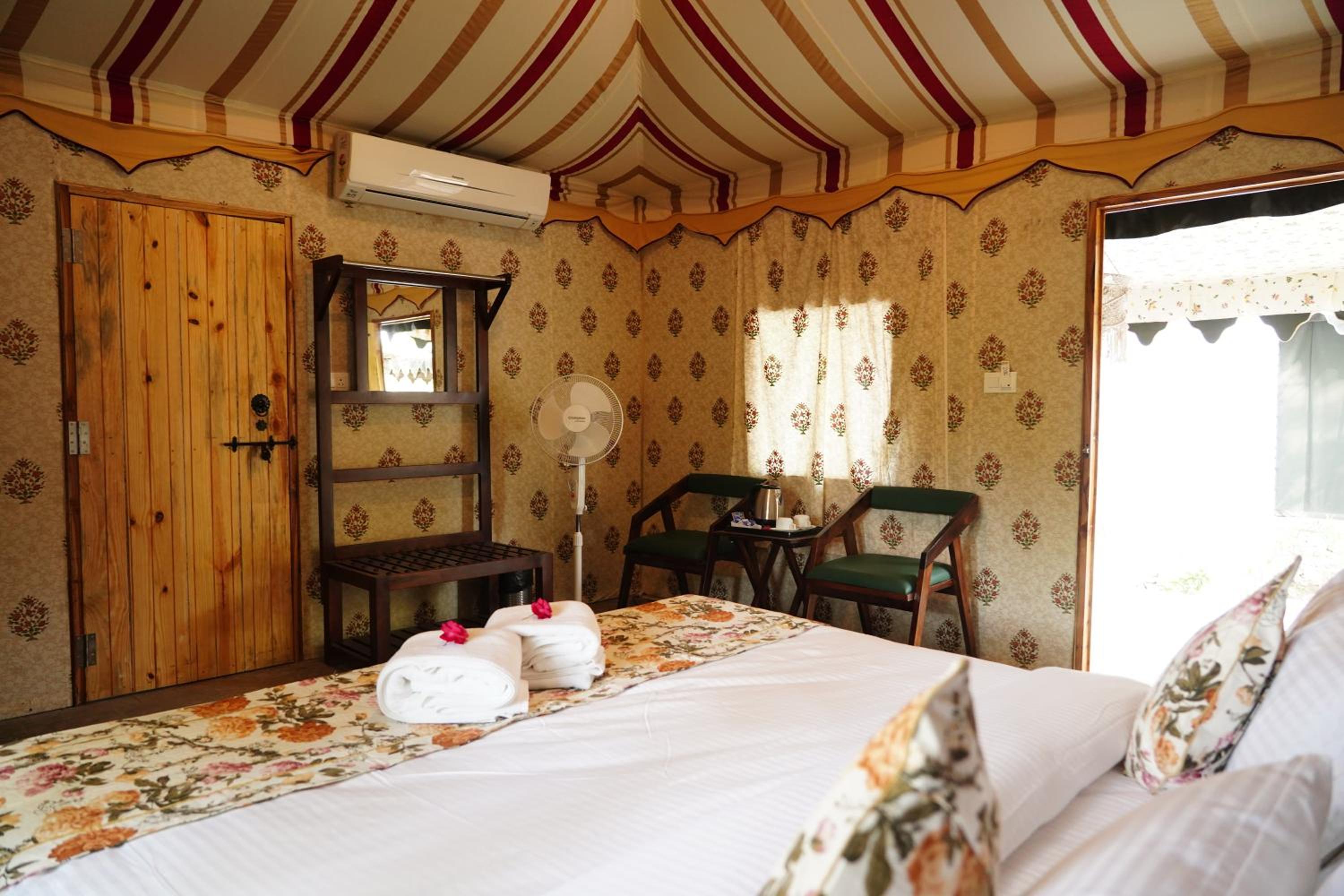 Deluxe Tent with Private Plunge Pool photo 3