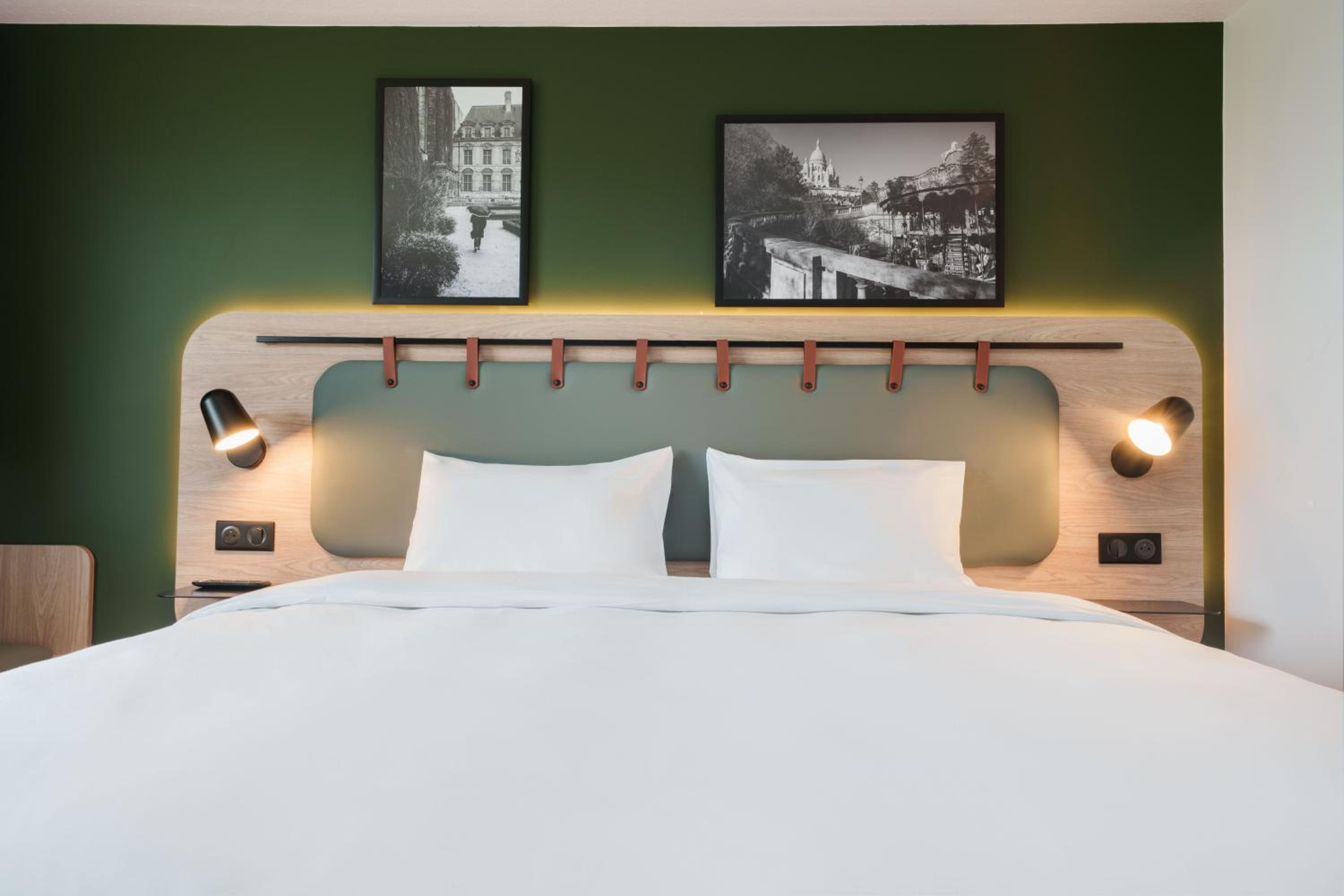 Standard Room - 1 Queen Bed - Photo 10