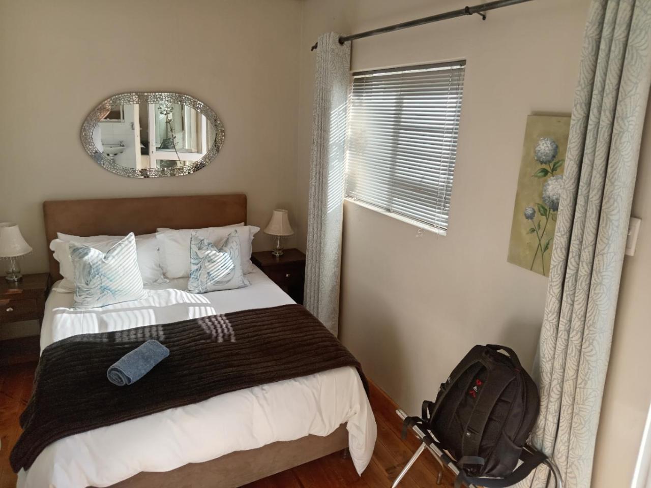 Double Room - Photo 2
