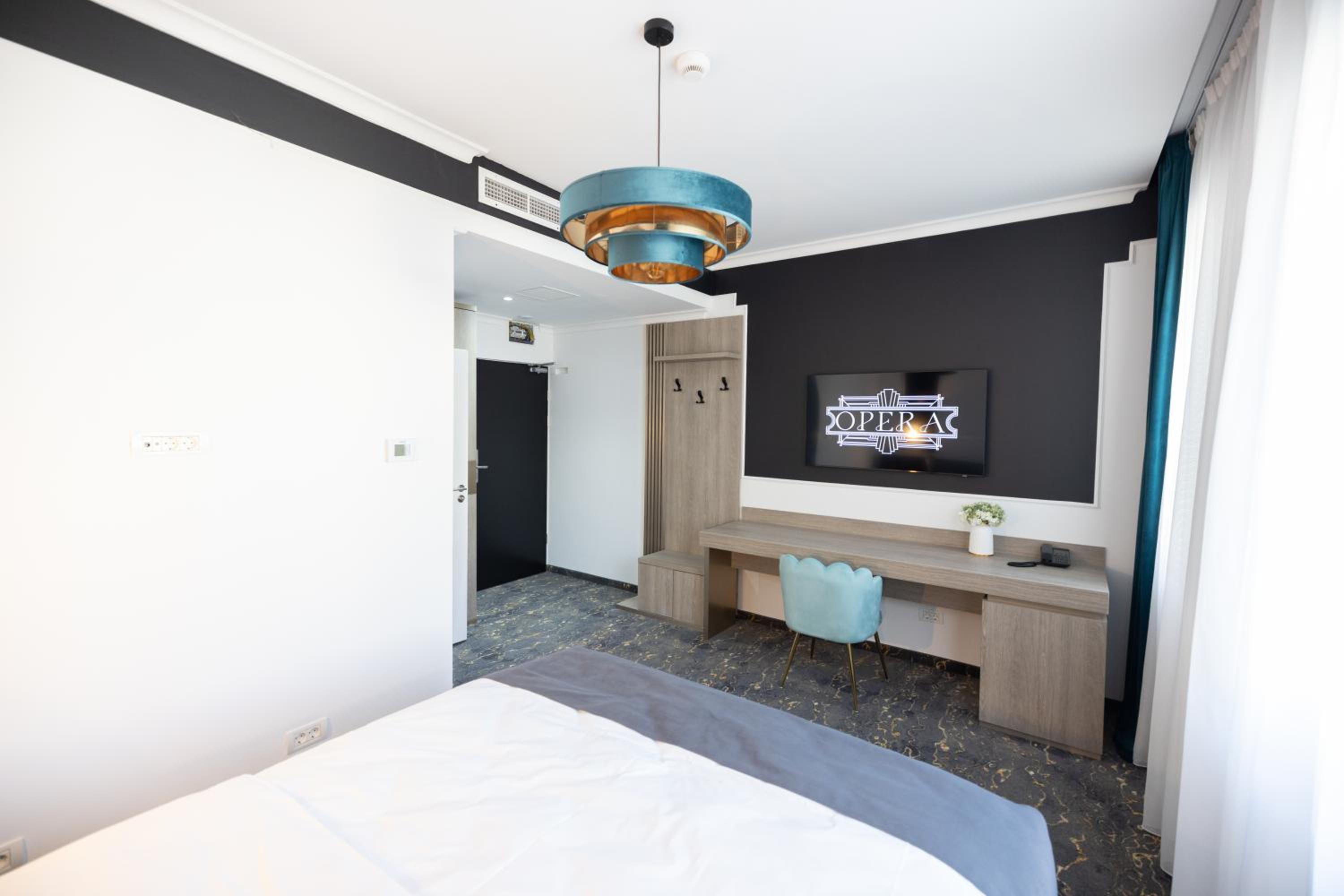 Double Room - Photo 2