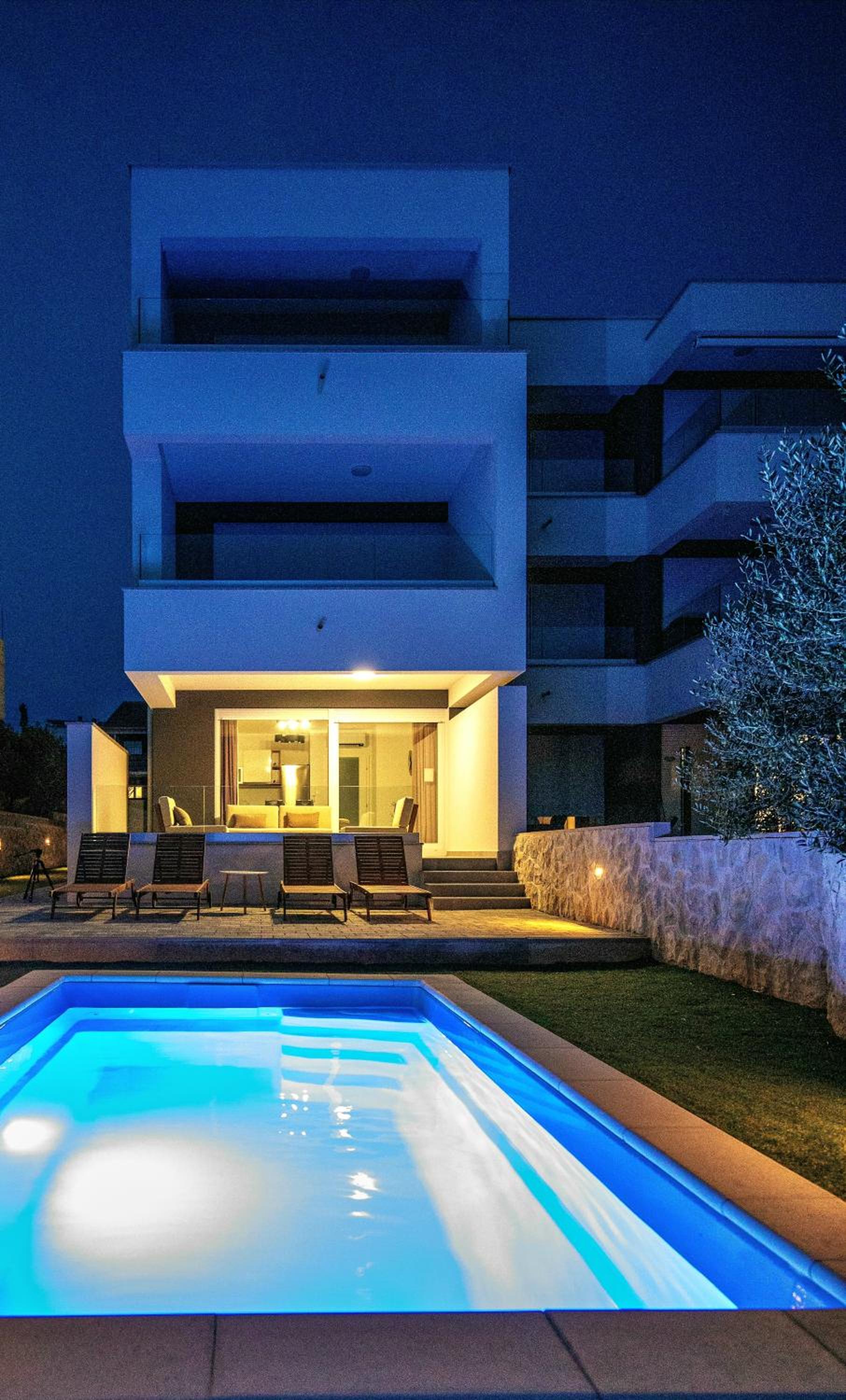 Two-Bedroom Apartment - Photo 17
