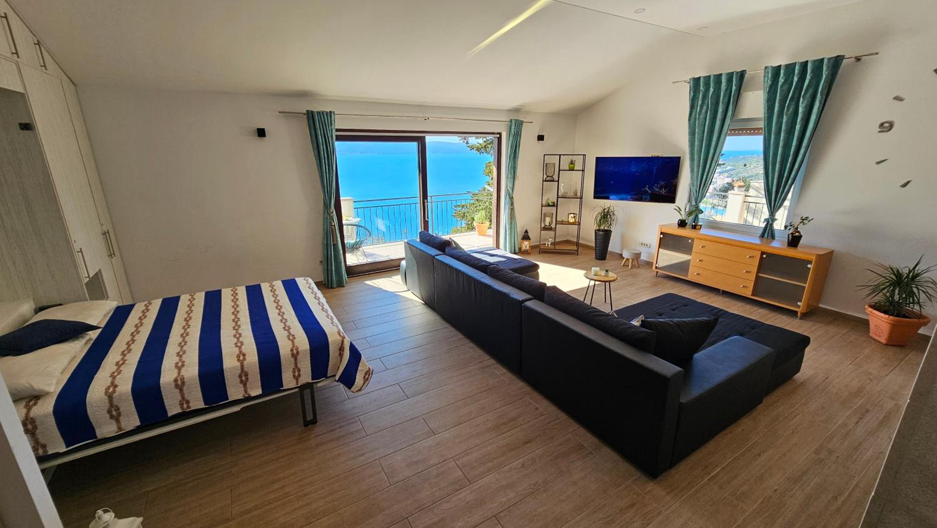 Three Bedroom holiday home  photo 1
