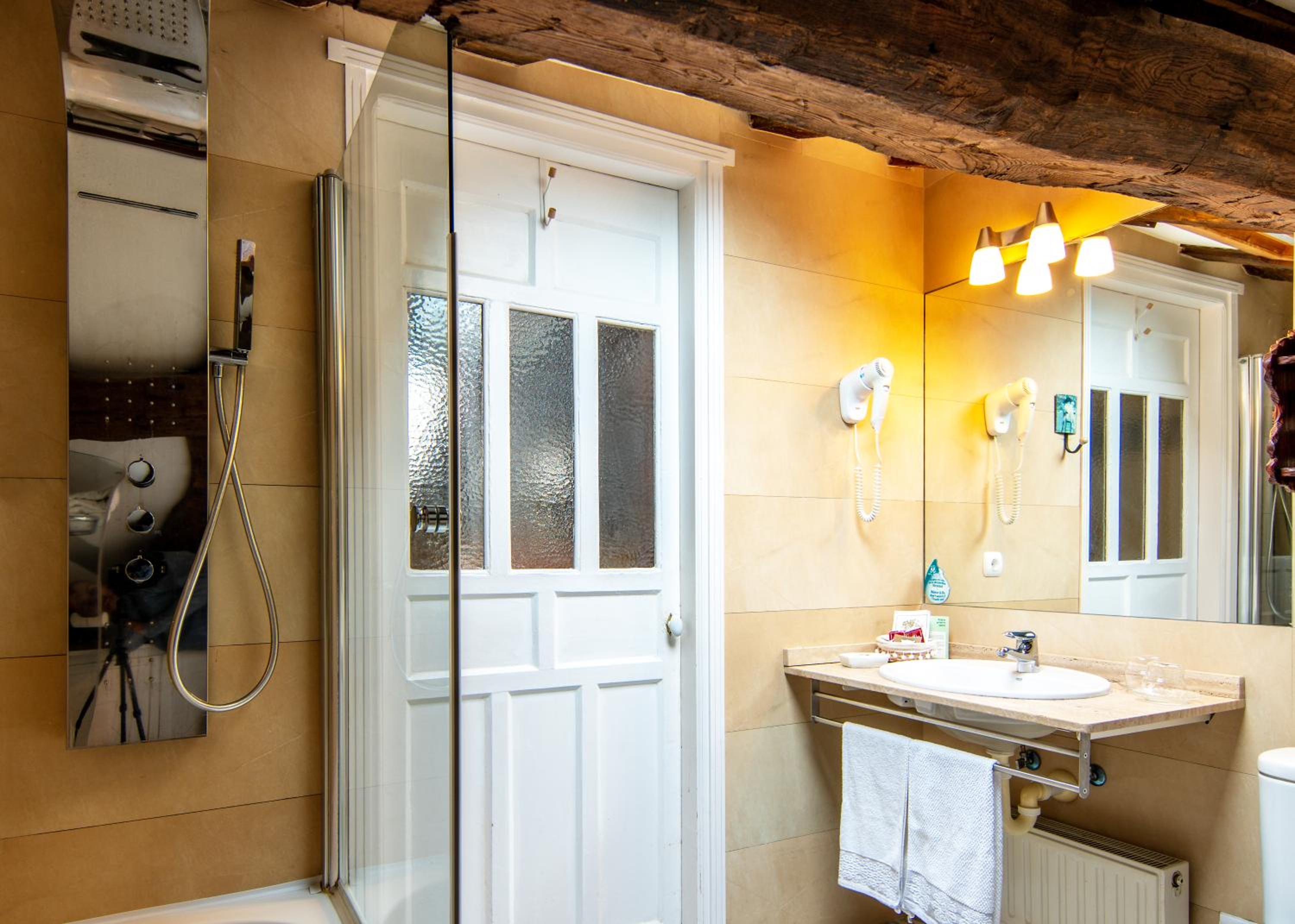 Triple Room - Photo 5