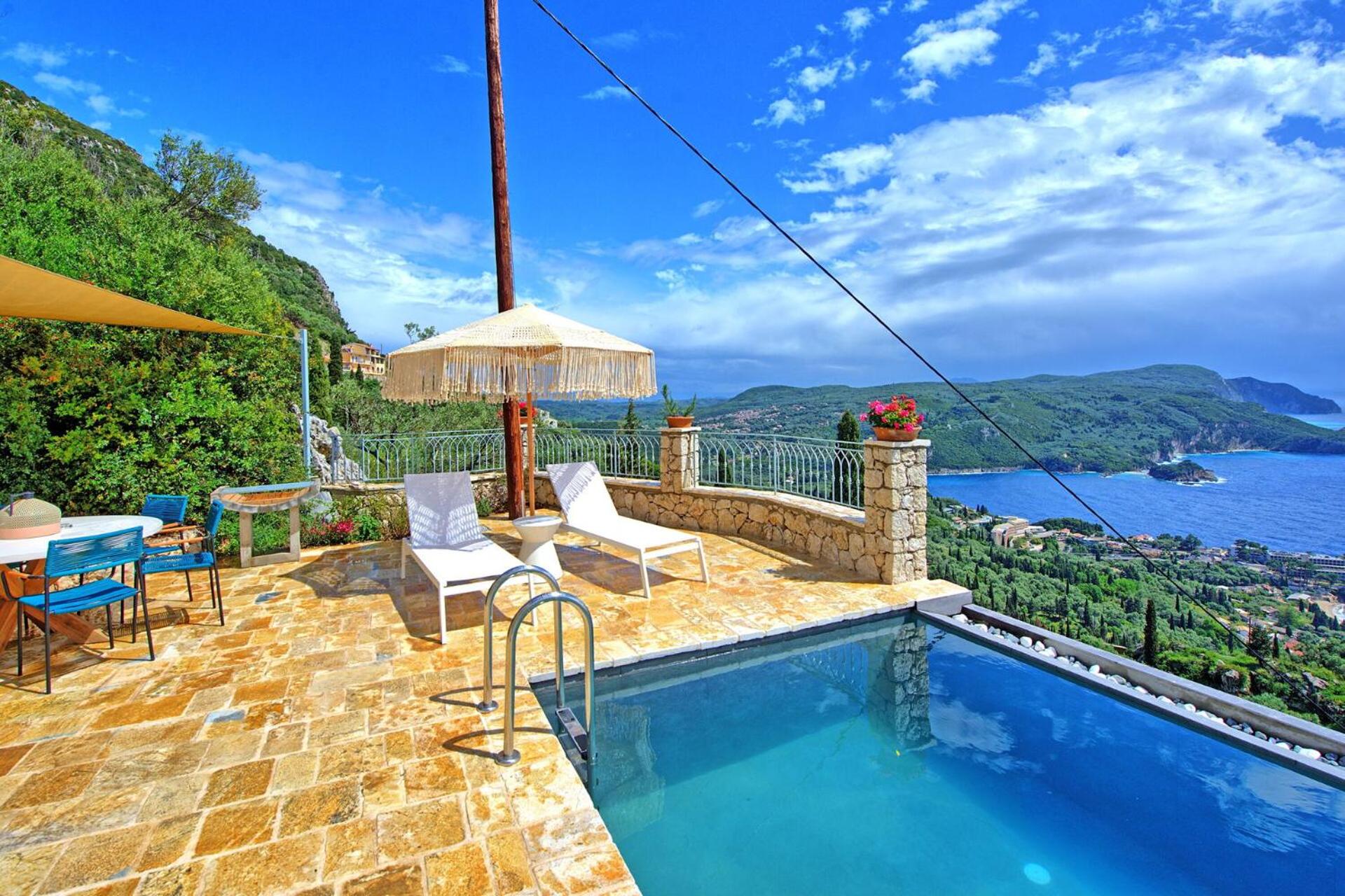 Three-Bedroom Villa photo 2