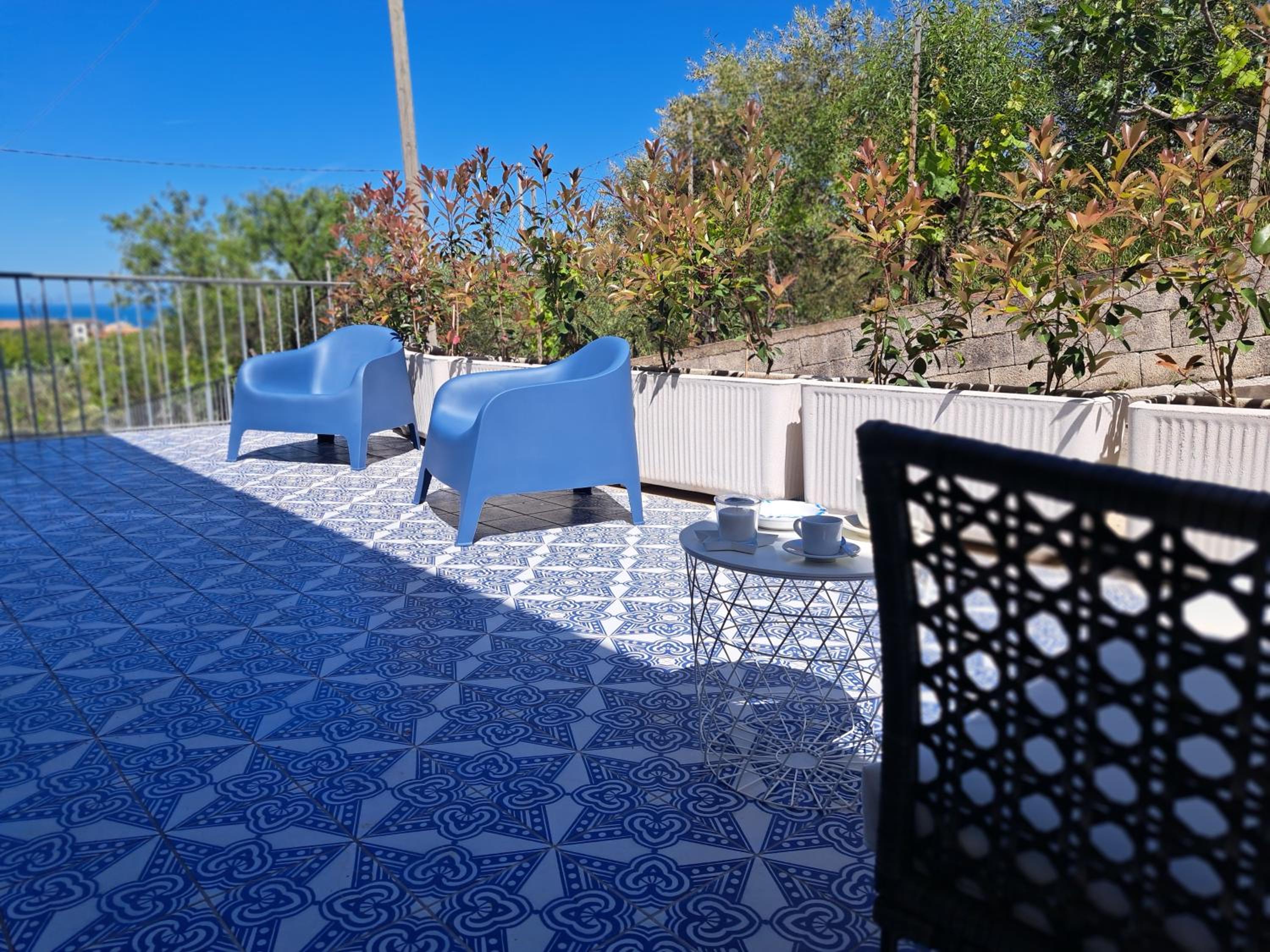 Triple Room with Terrace photo 2