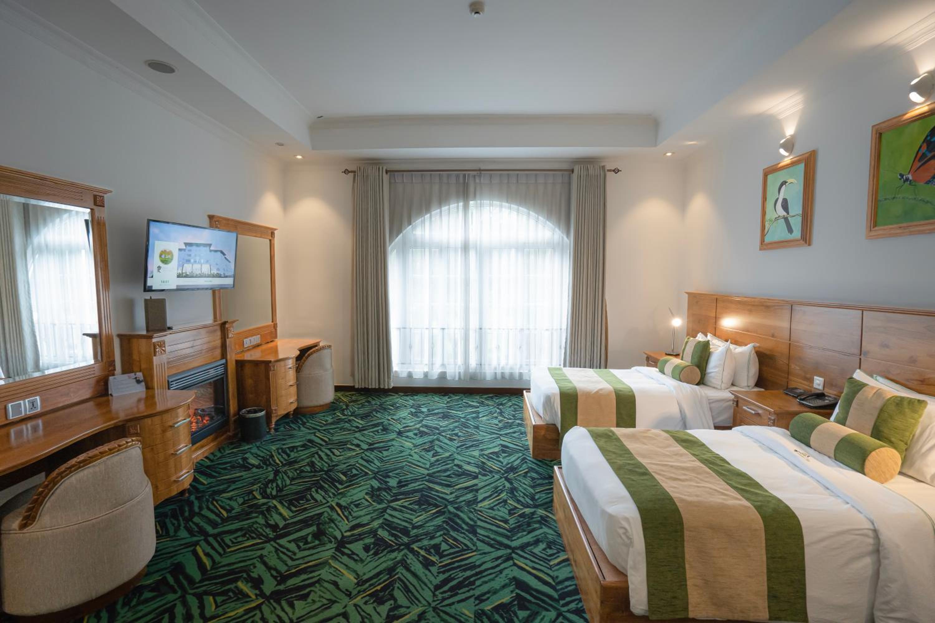 Executive Two-Bedroom Suite photo 2