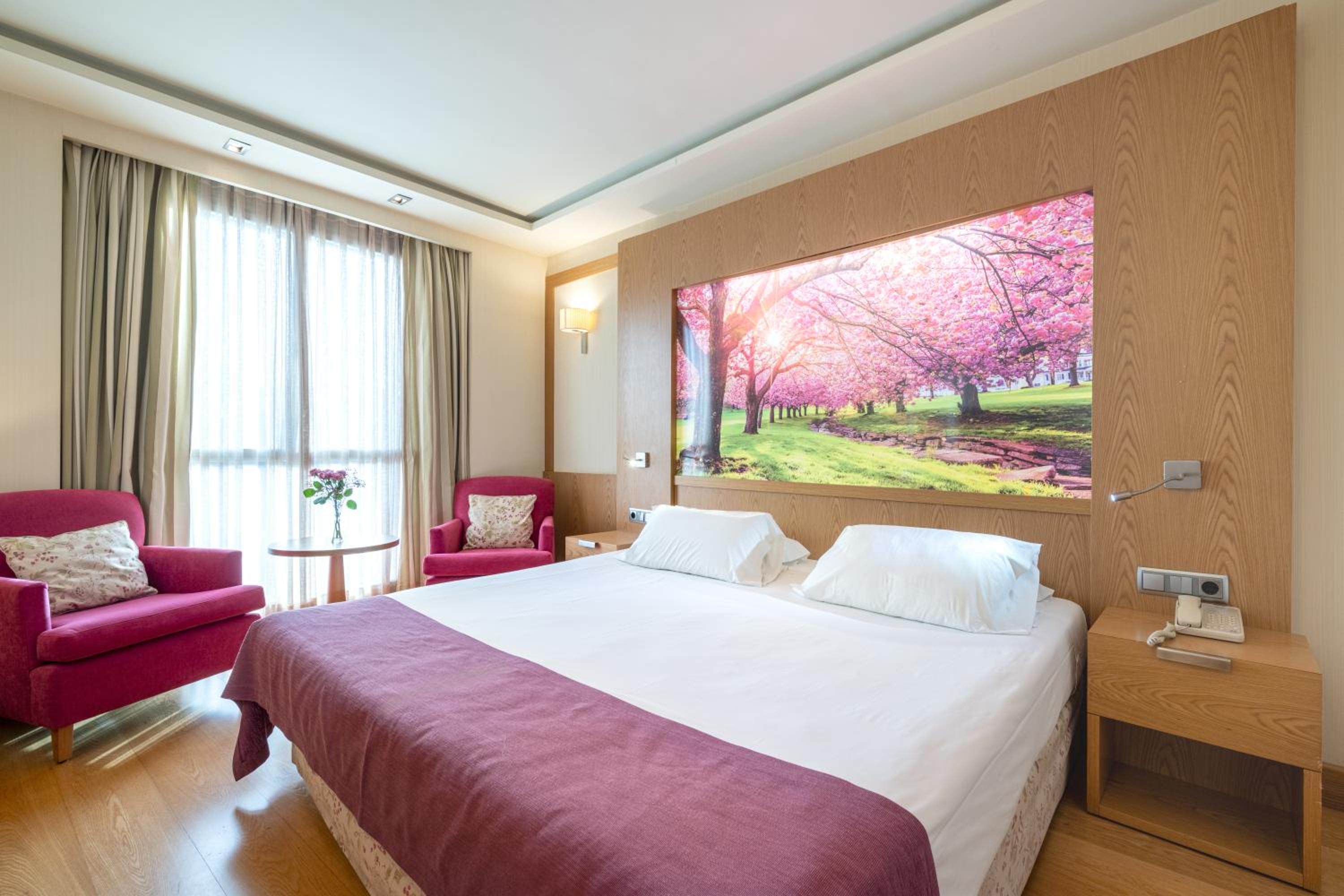 Double or Twin Room - Photo 1