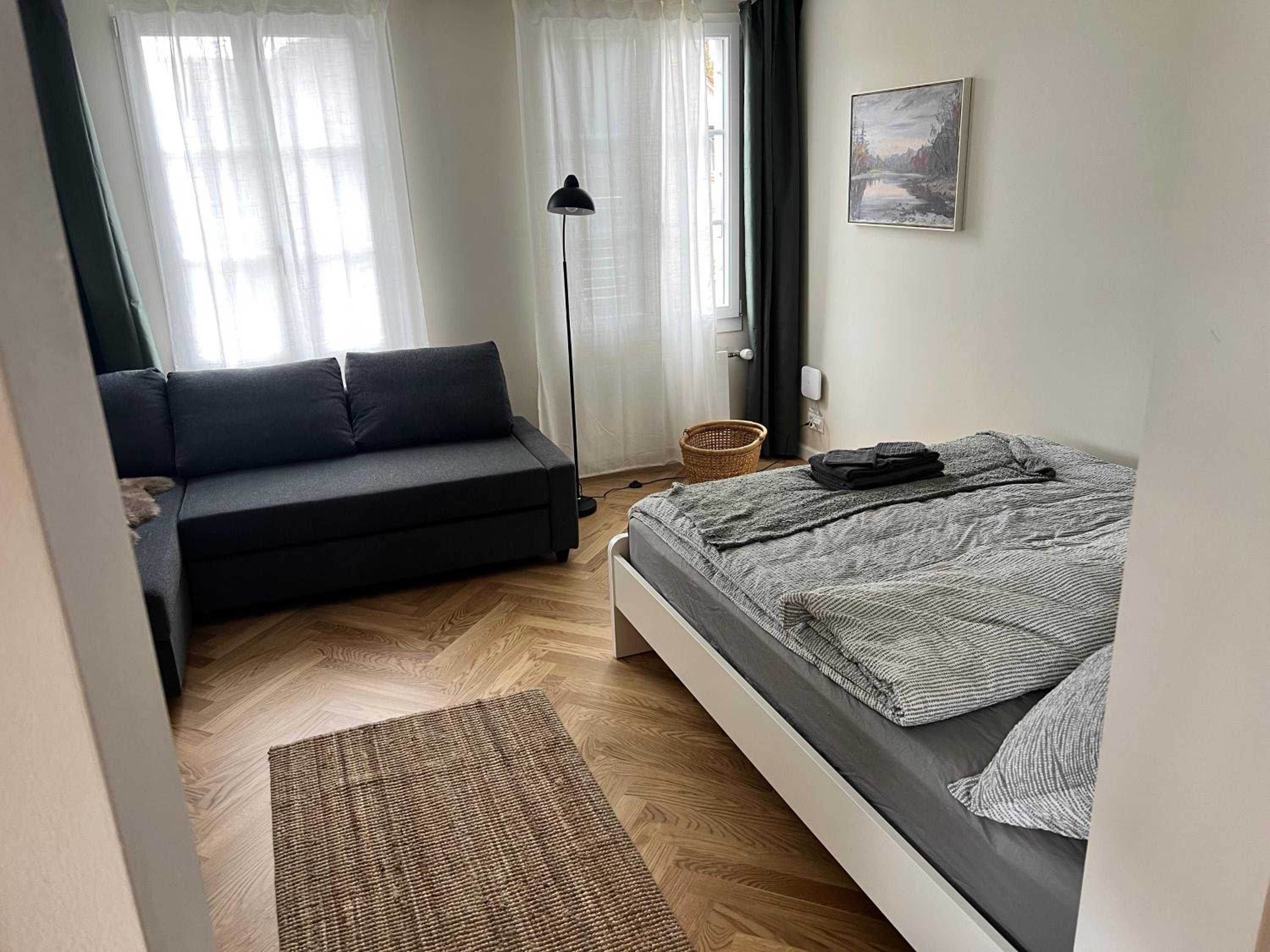 Apartment with Balcony photo 2