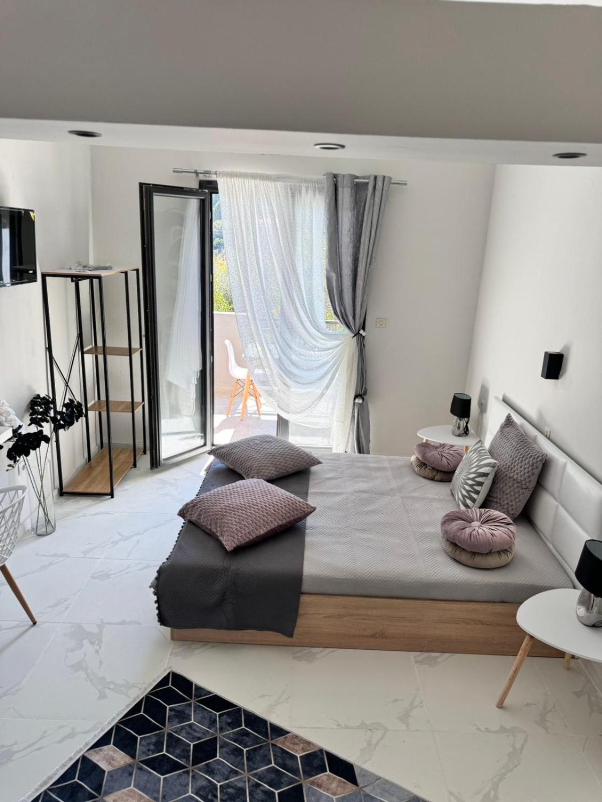 Studio photo 1