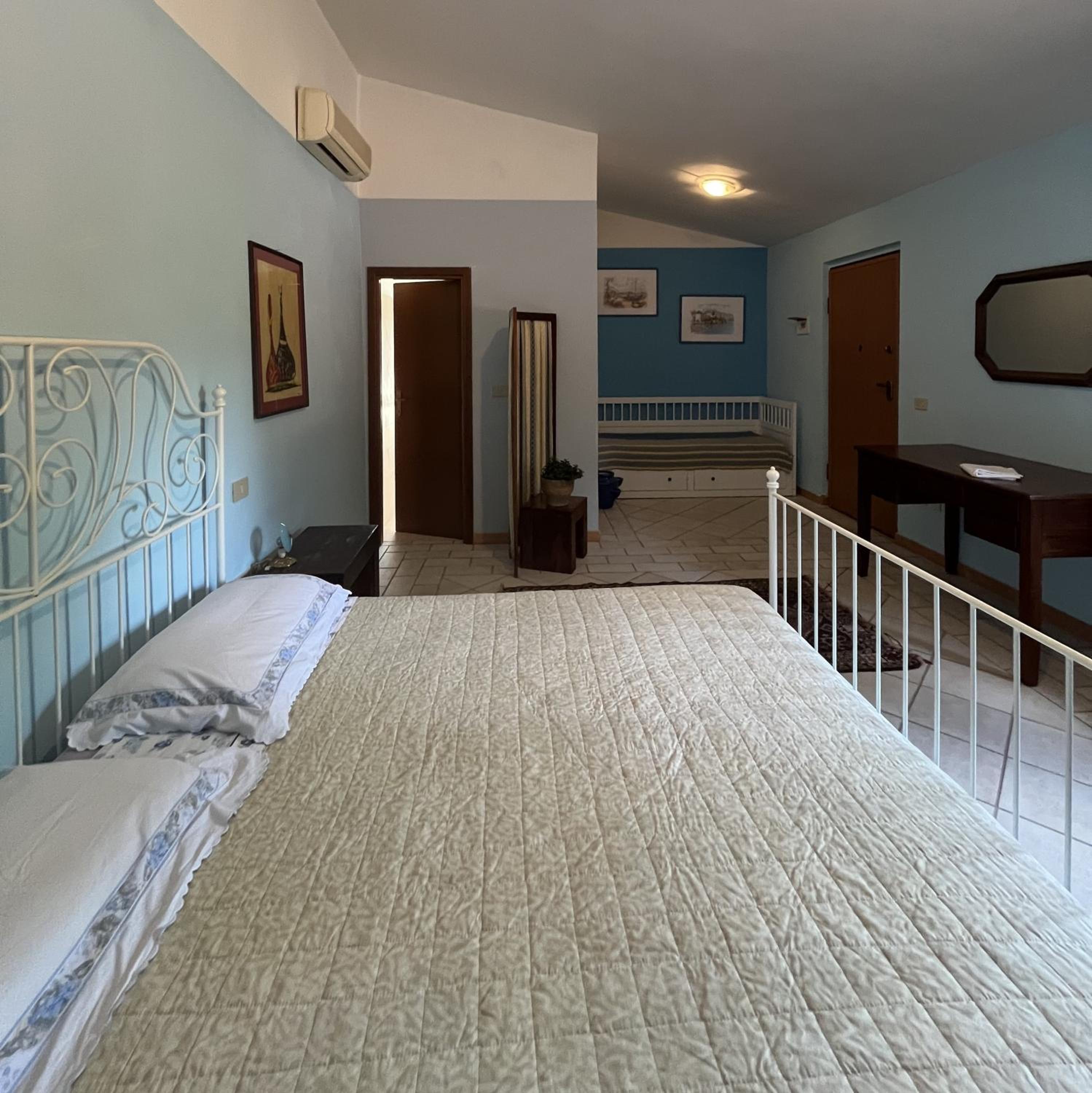 Triple Room photo 2