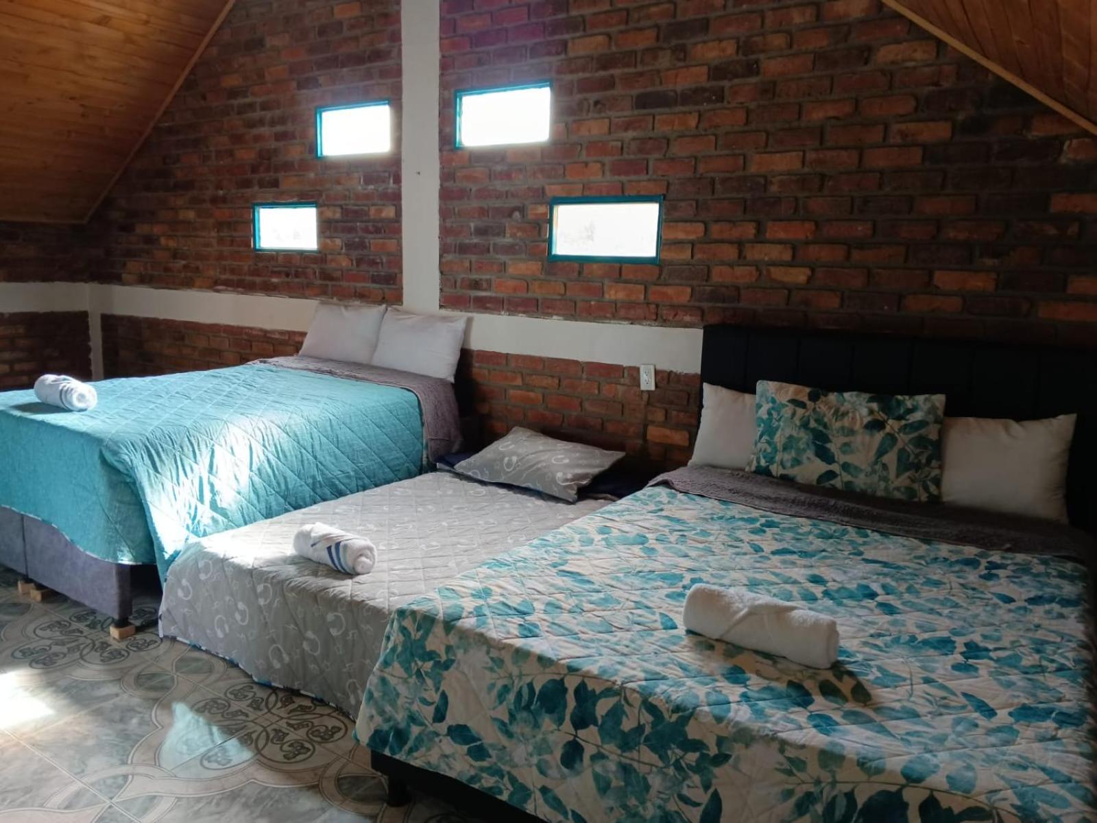 Quadruple Room With Private Bathroom photo 3