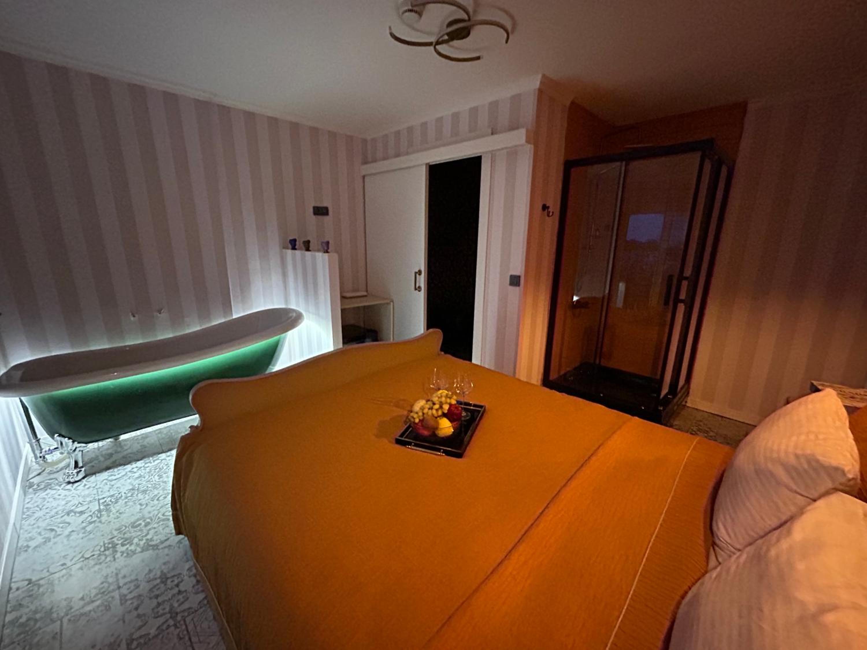 Double Room with Private Bathroom photo 3