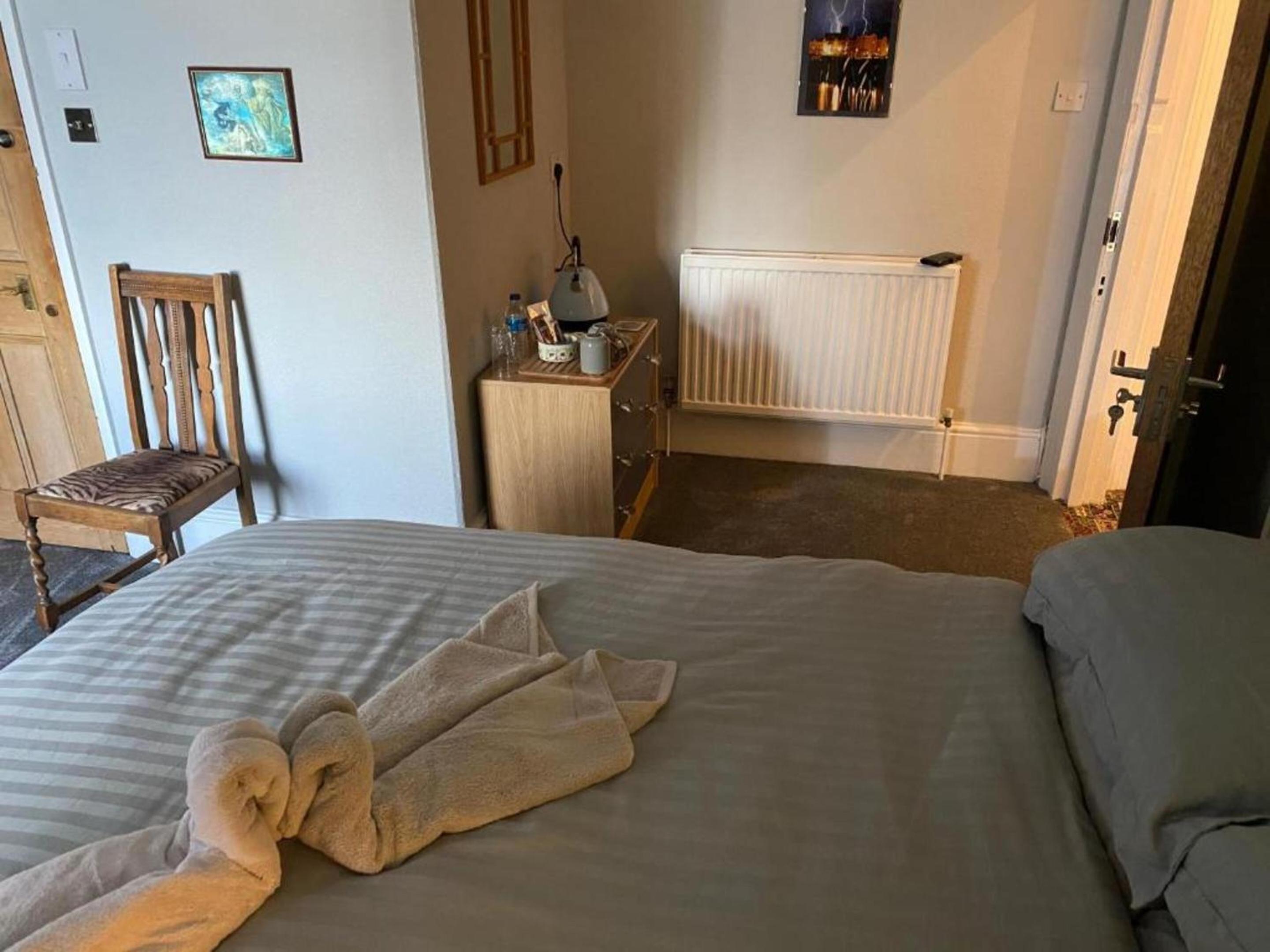Deluxe Double Room - Photo 11