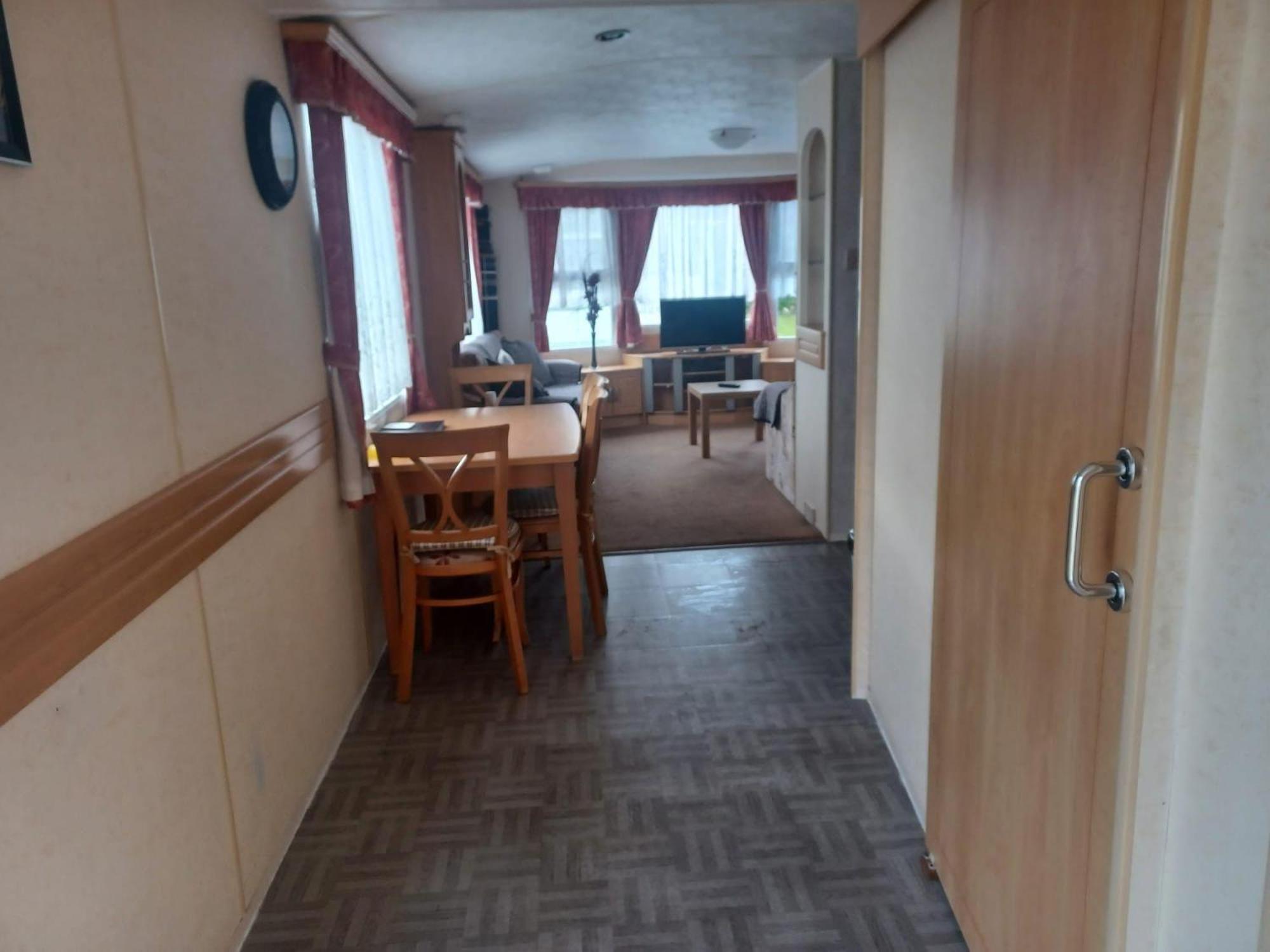 Mobile Home photo 1