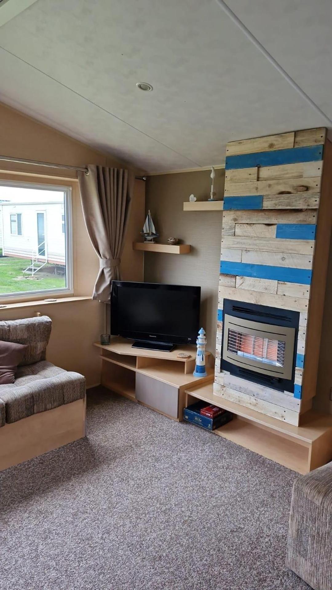 Mobile Home photo 1