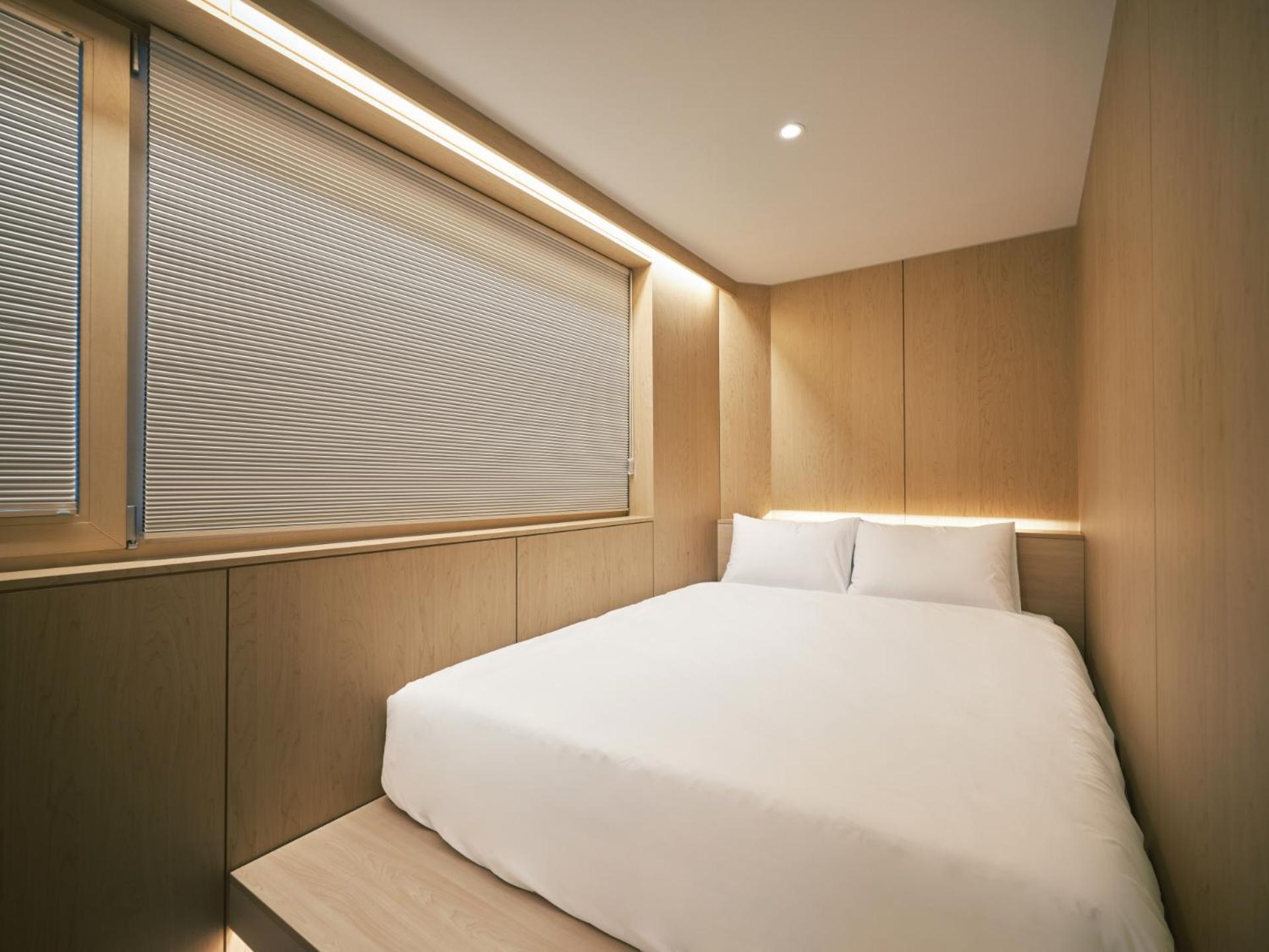 Deluxe Double 1F - Courtyard View