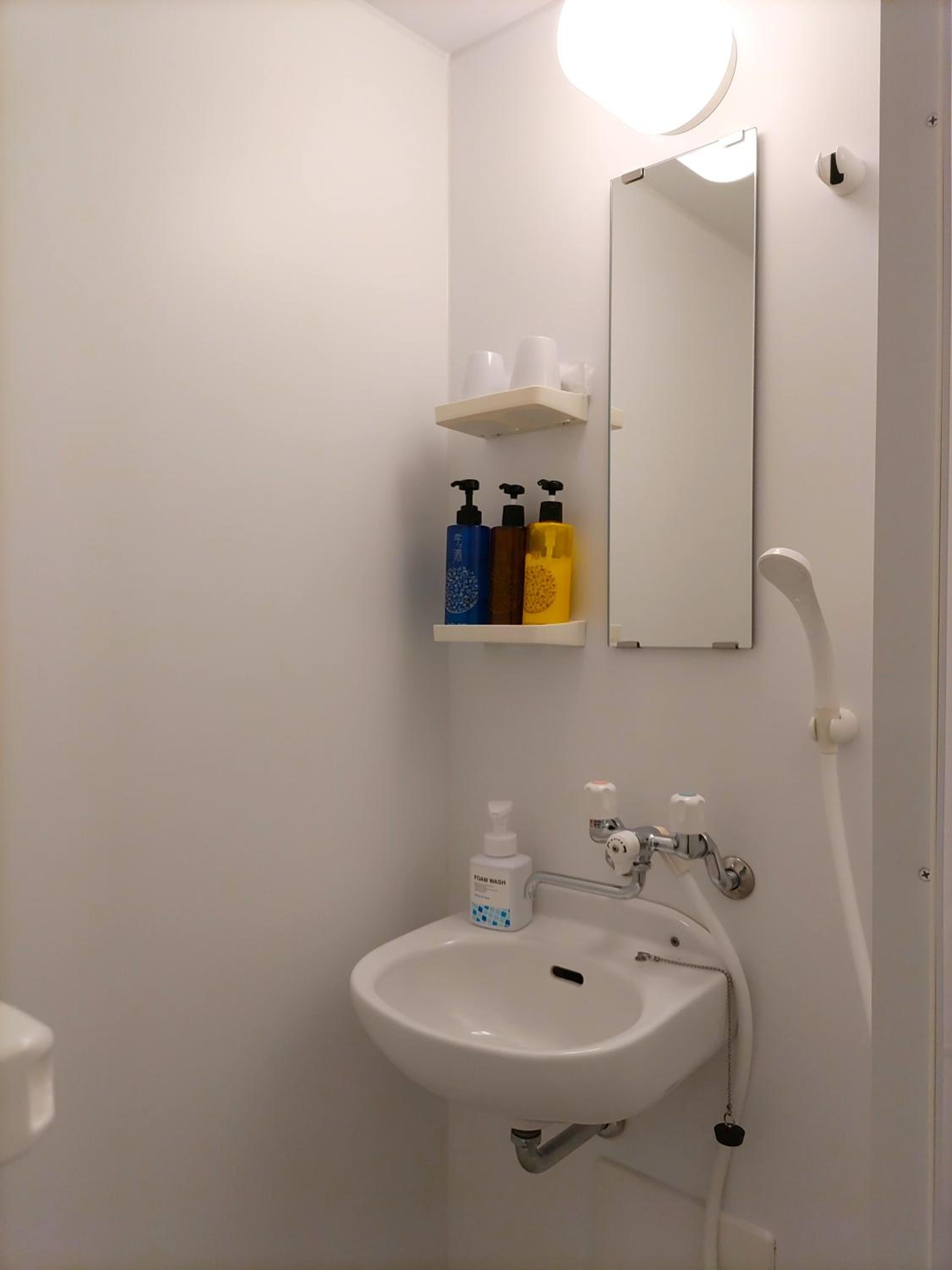 Standard Double Room - Photo 4