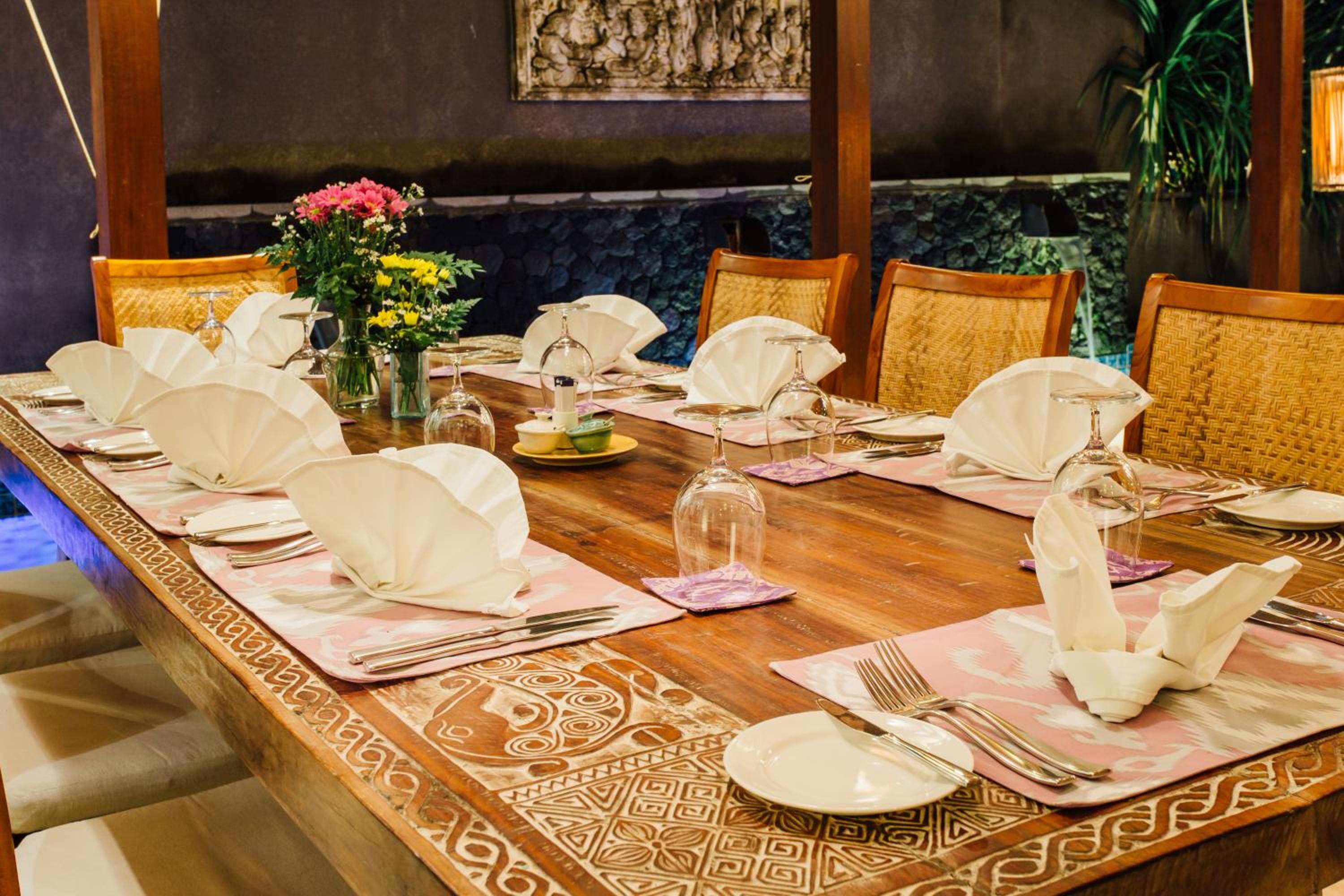 Puri Saanti Three-Bedroom Villa with Private Pool and Free Return Airport Transfer photo 3