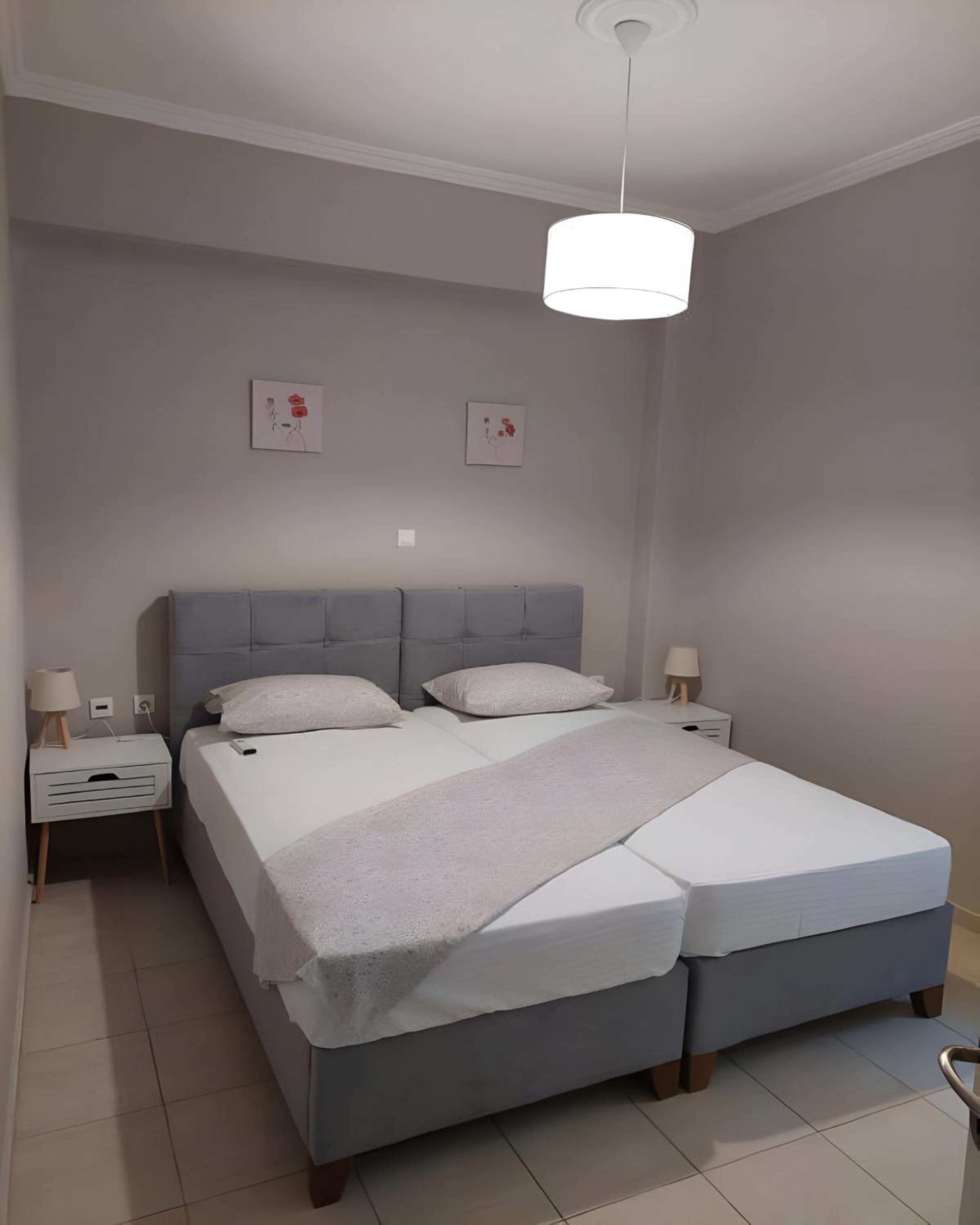 Two-Bedroom House photo 3