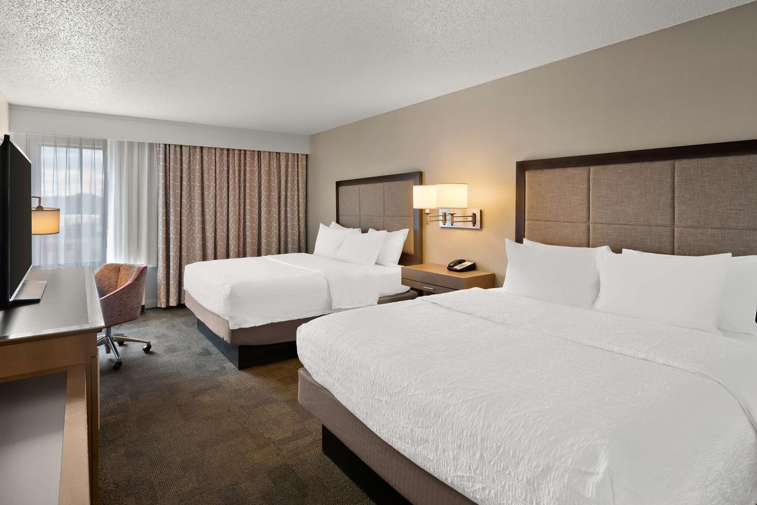 Room with Two Queen Beds - Non-Smoking - Photo 1
