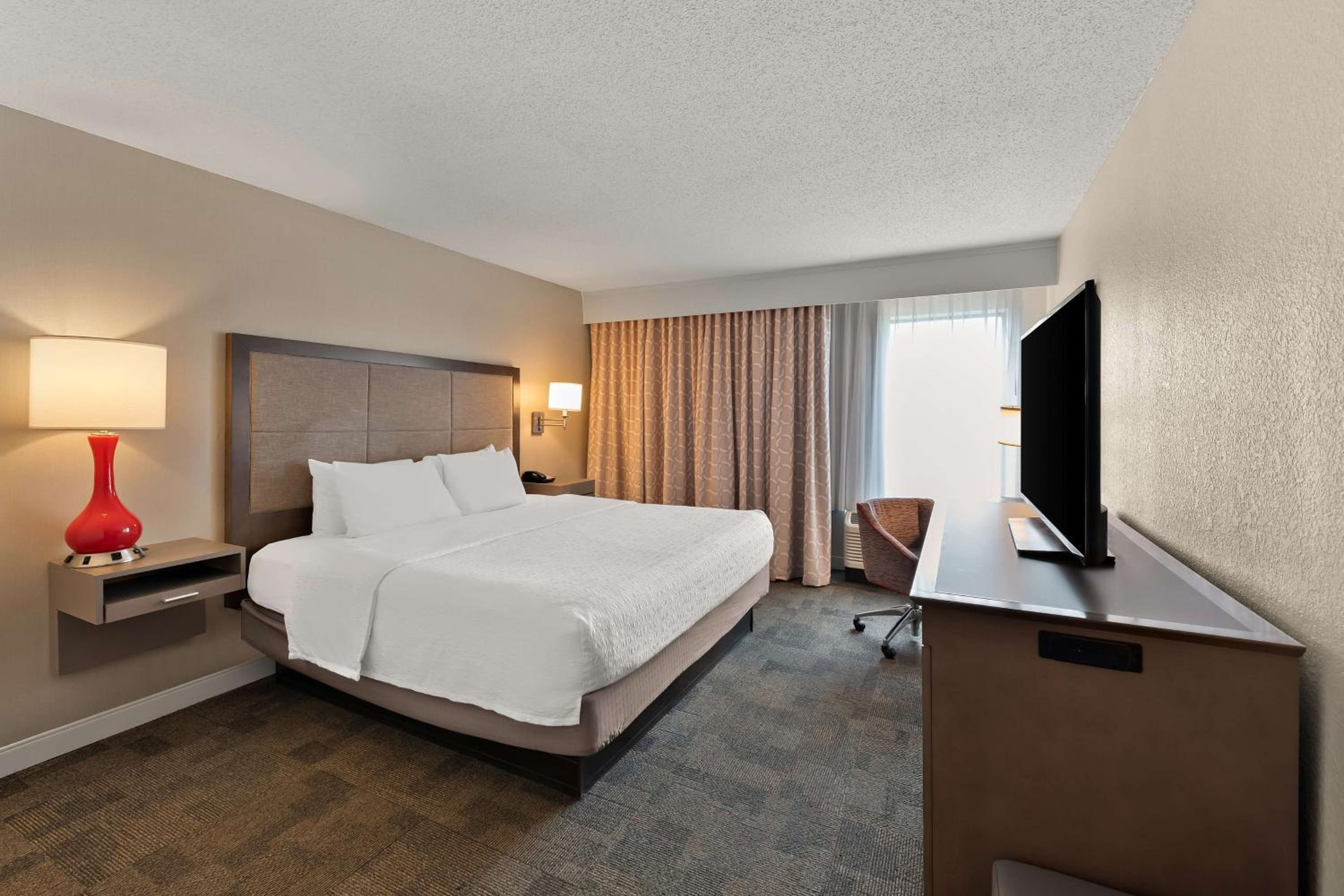 King Room - Mobility Access/Non-Smoking - Photo 1