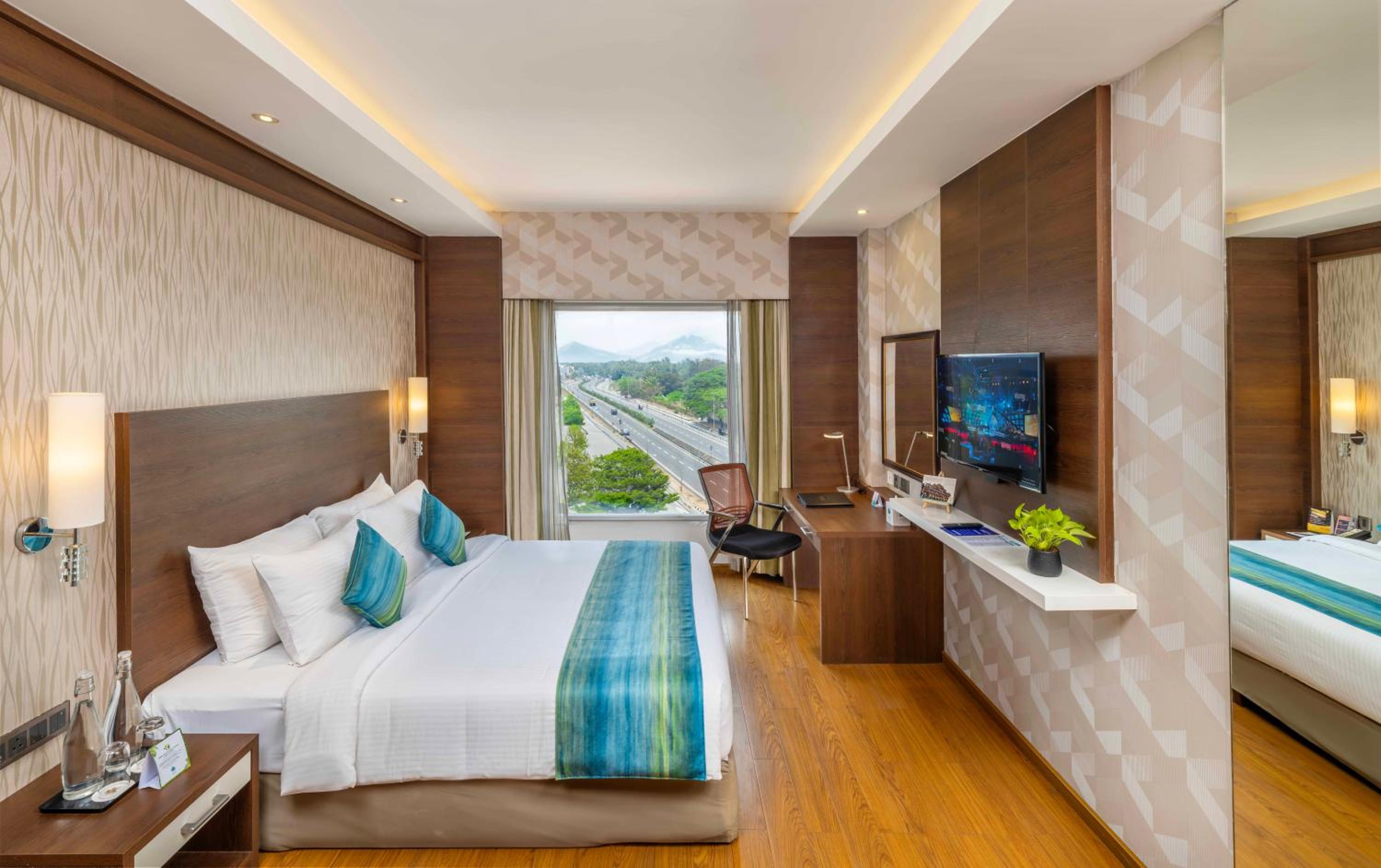 Premium Suite - Photo 2