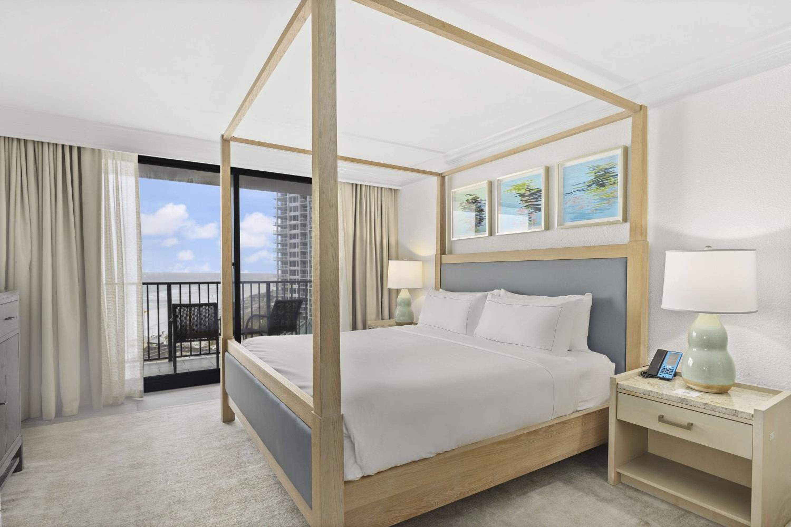 One-Bedroom Presidential King Suite